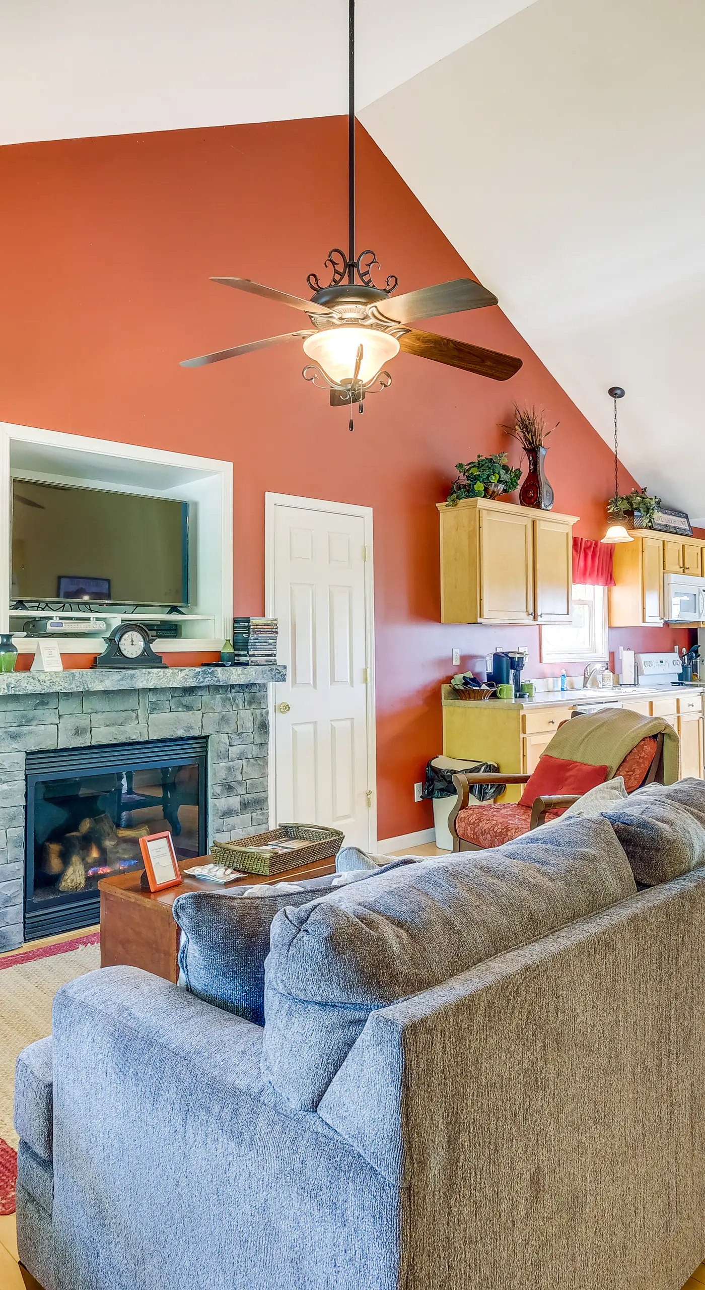 Lake-View Kentucky Getaway w/ Resort Amenities!