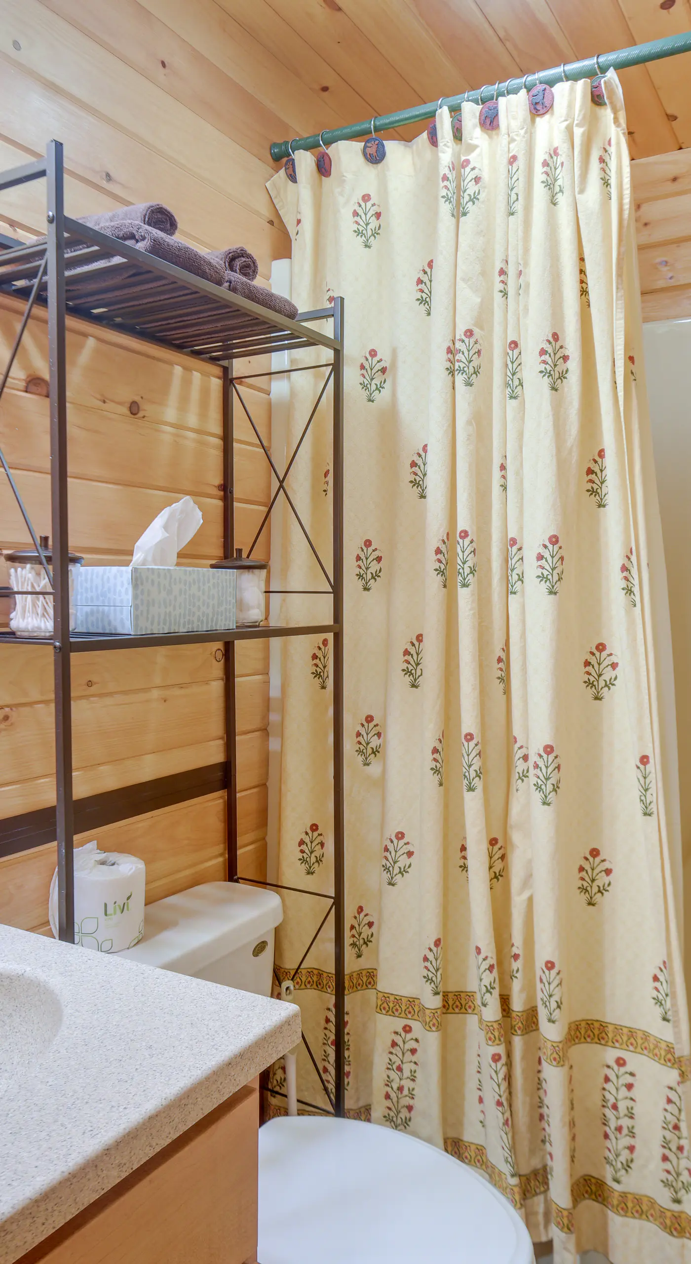 All-Season Log Cabin Escape! 11 Mi to Cranmore Mtn