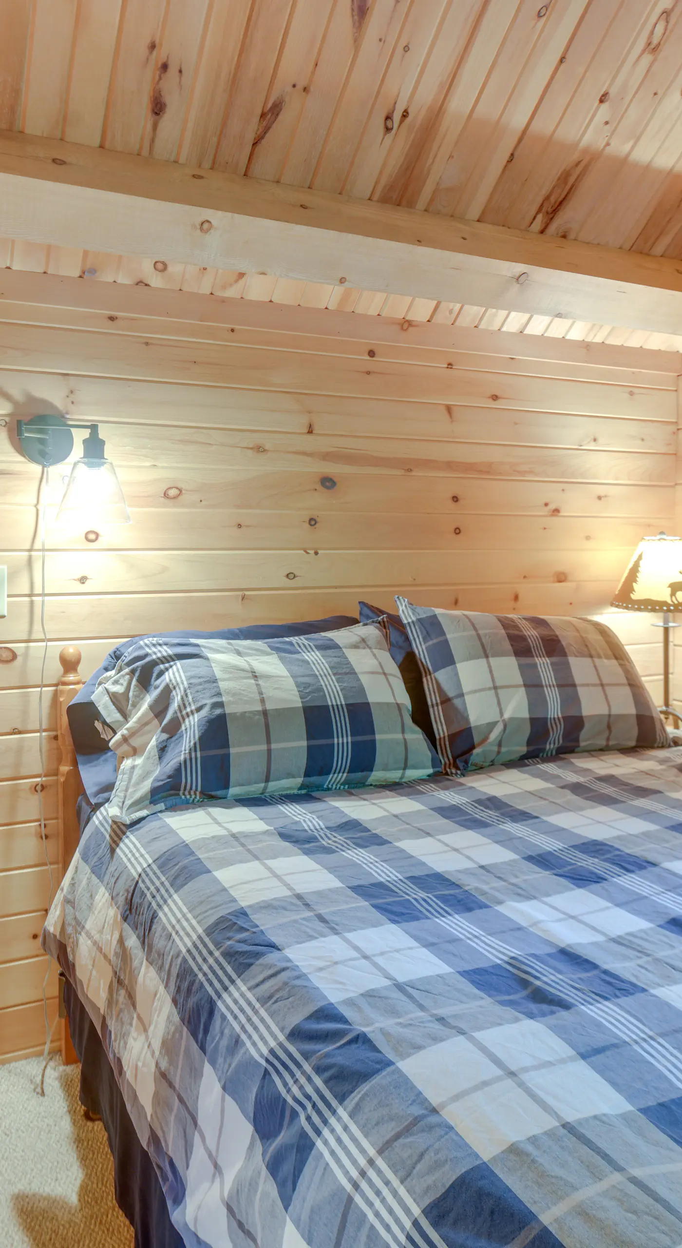 All-Season Log Cabin Escape! 11 Mi to Cranmore Mtn