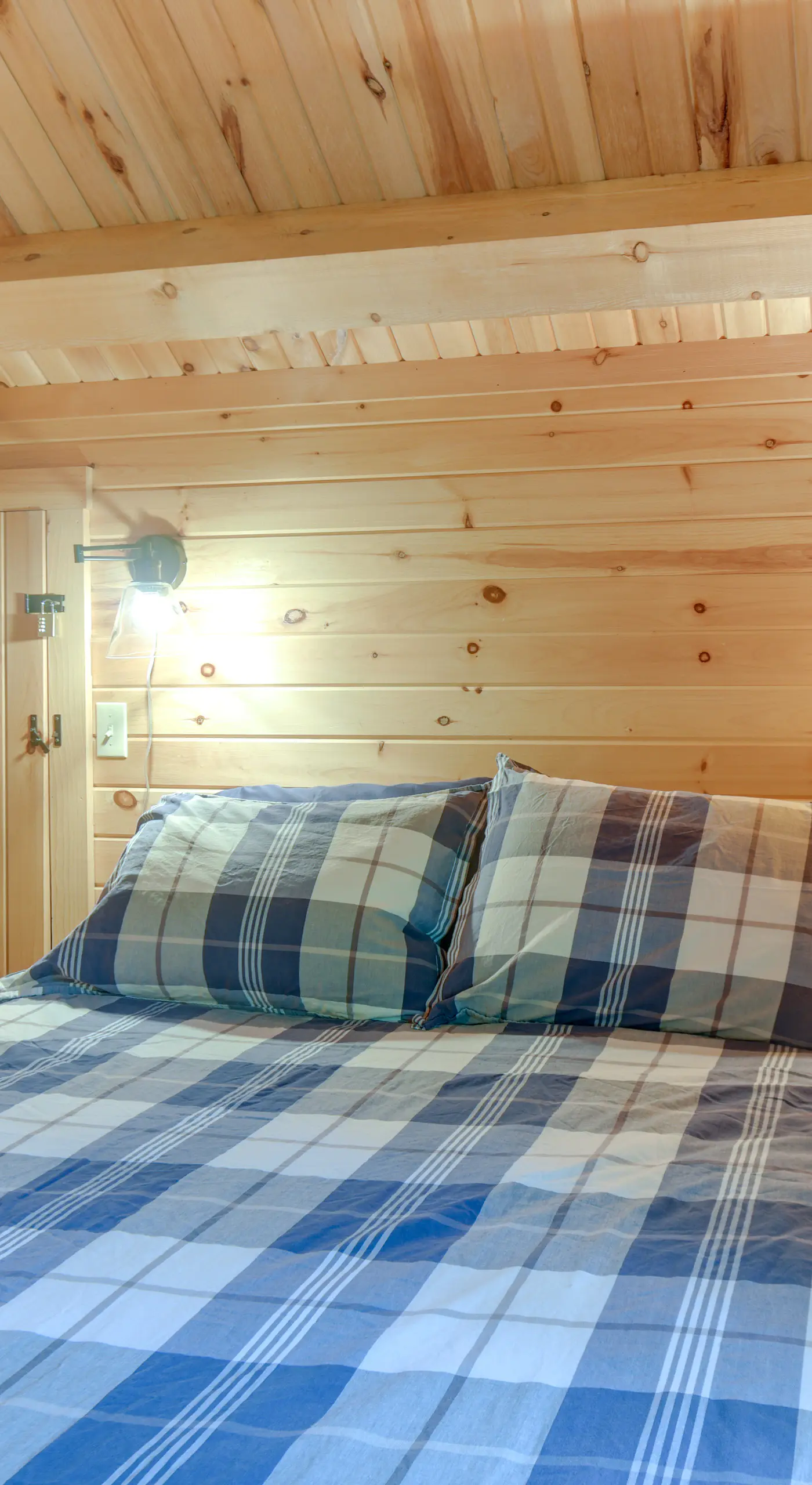 All-Season Log Cabin Escape! 11 Mi to Cranmore Mtn