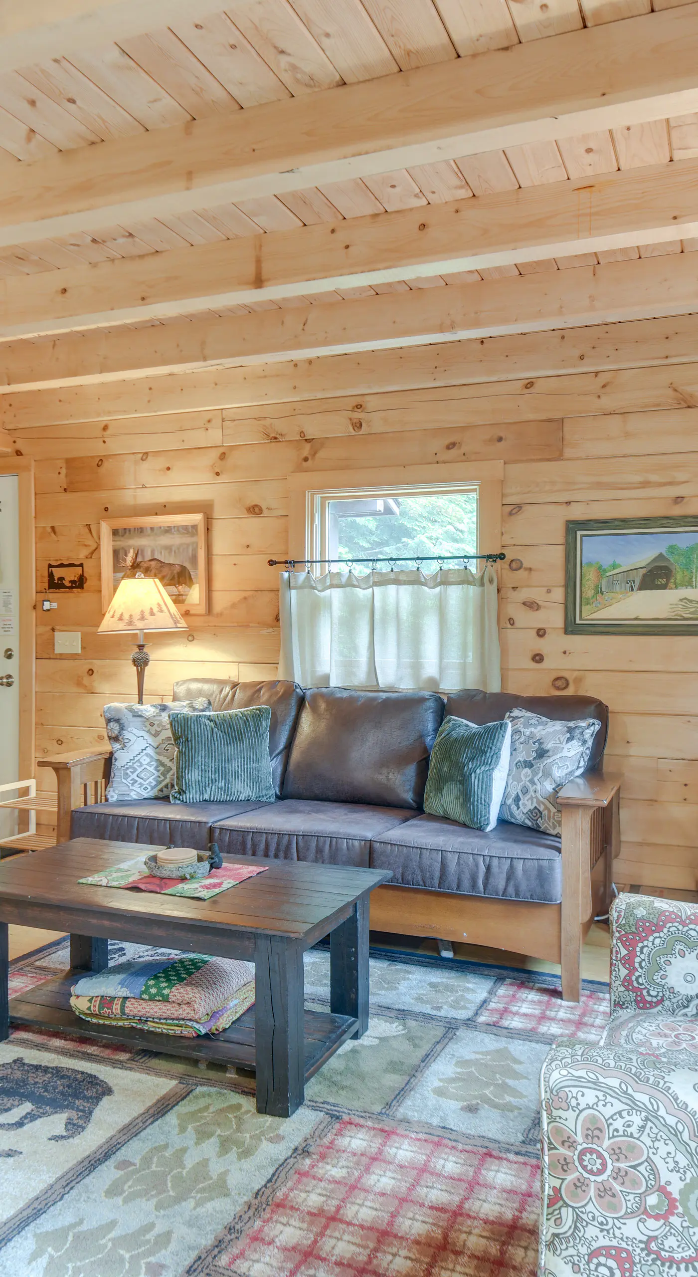 All-Season Log Cabin Escape! 11 Mi to Cranmore Mtn