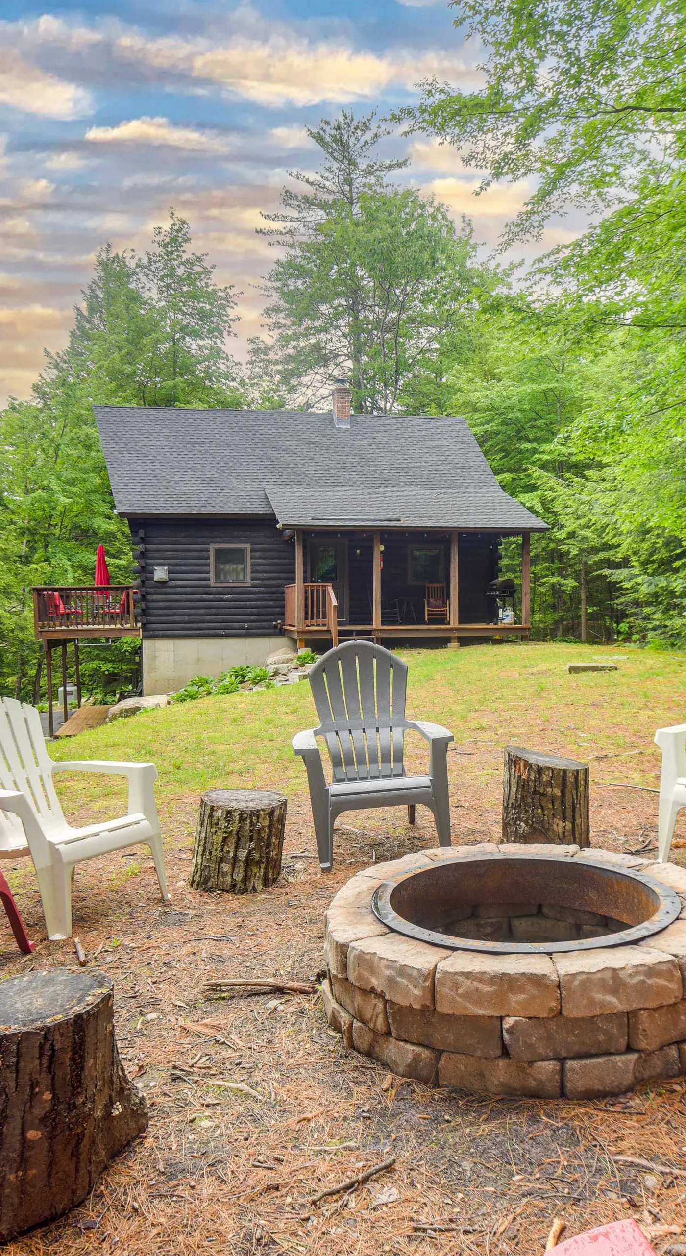 All-Season Log Cabin Escape! 11 Mi to Cranmore Mtn