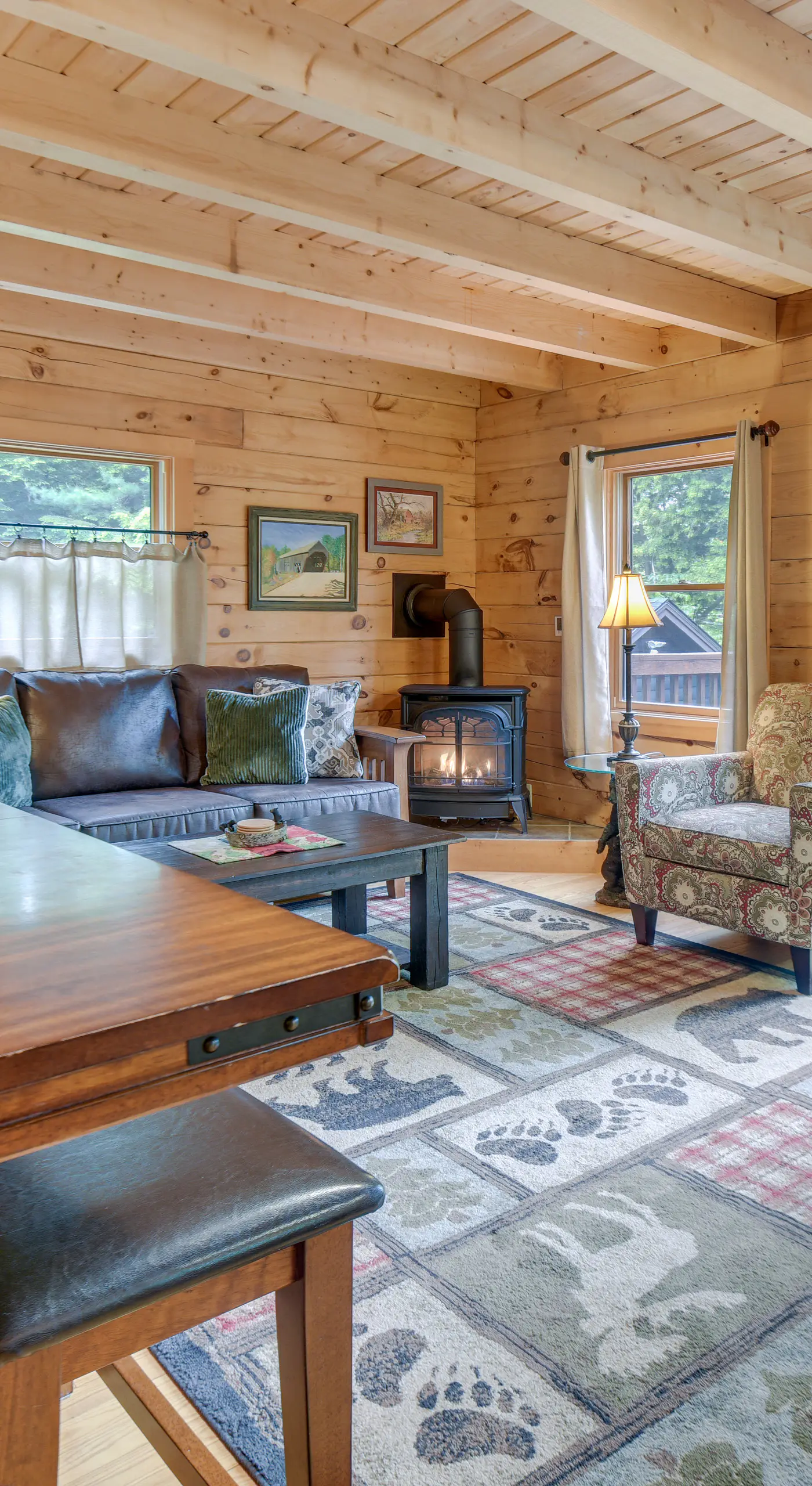 All-Season Log Cabin Escape! 11 Mi to Cranmore Mtn