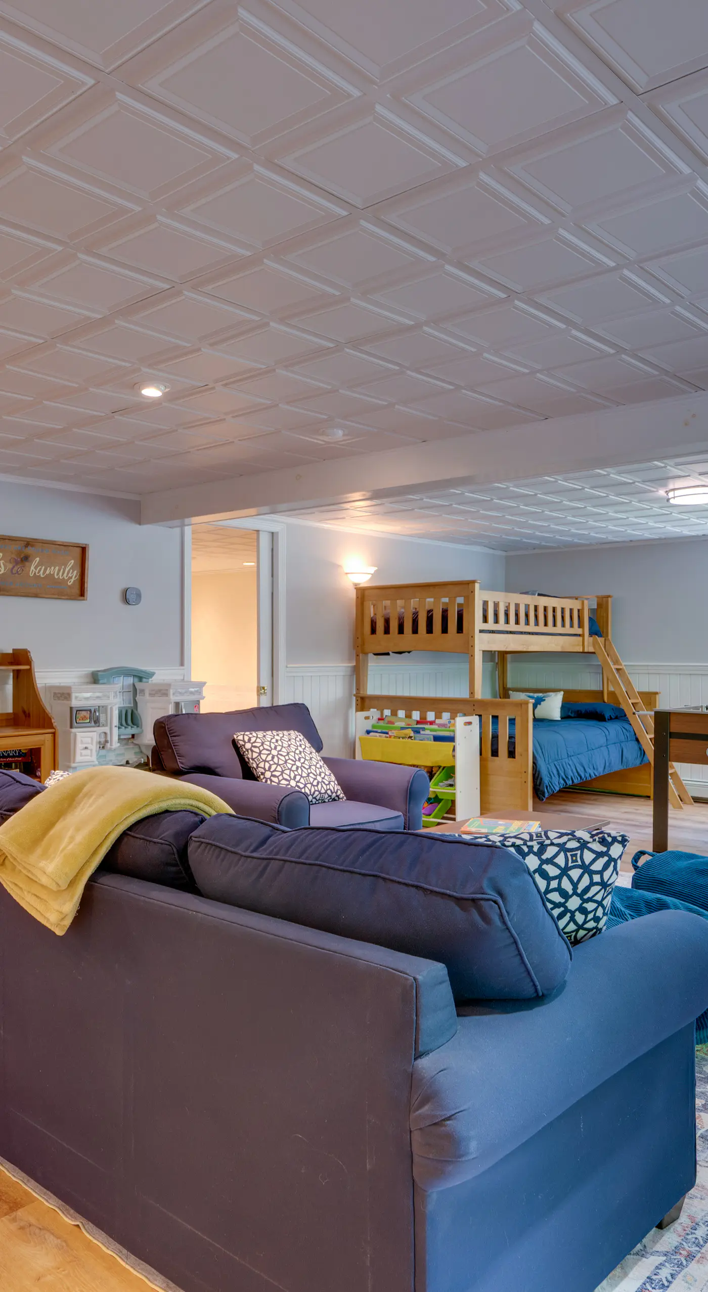 Hot Tub & Private Beach Access! North Conway Home