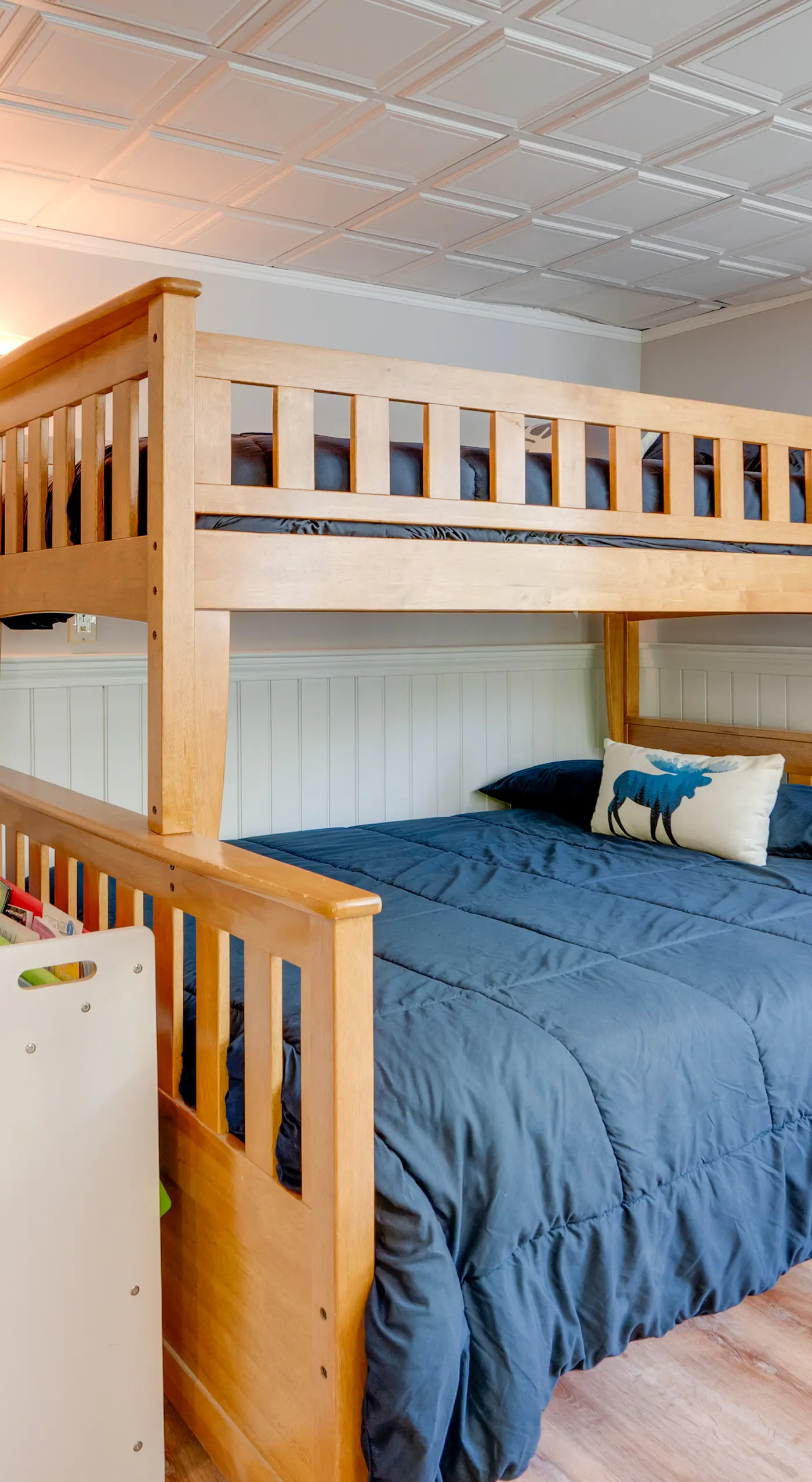 Hot Tub & Private Beach Access! North Conway Home