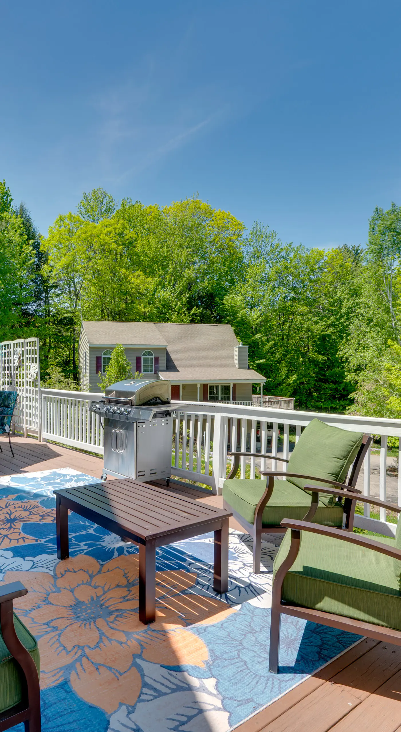 Hot Tub & Private Beach Access! North Conway Home