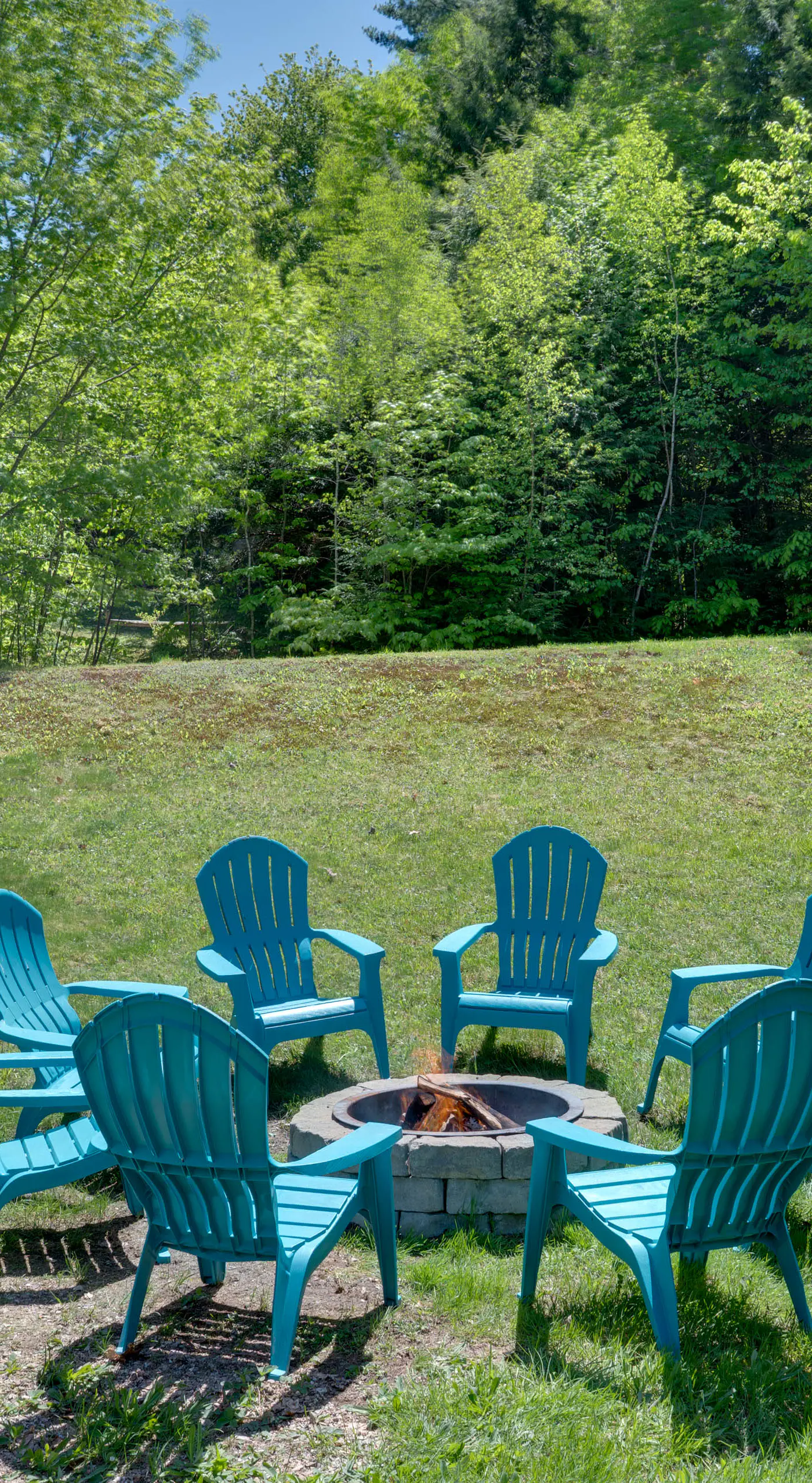 Hot Tub & Private Beach Access! North Conway Home
