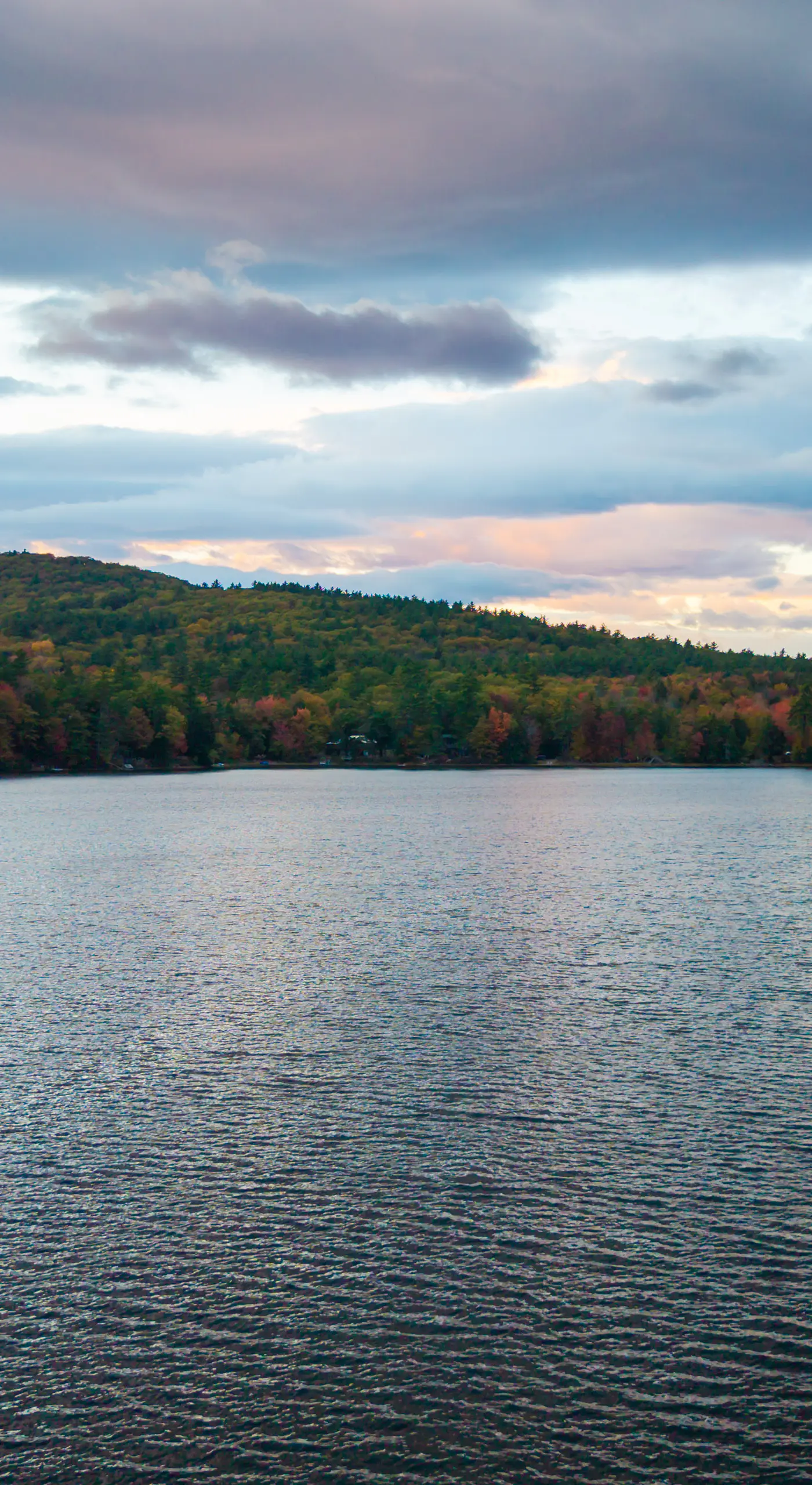 Hot Tub & Private Beach Access! North Conway Home