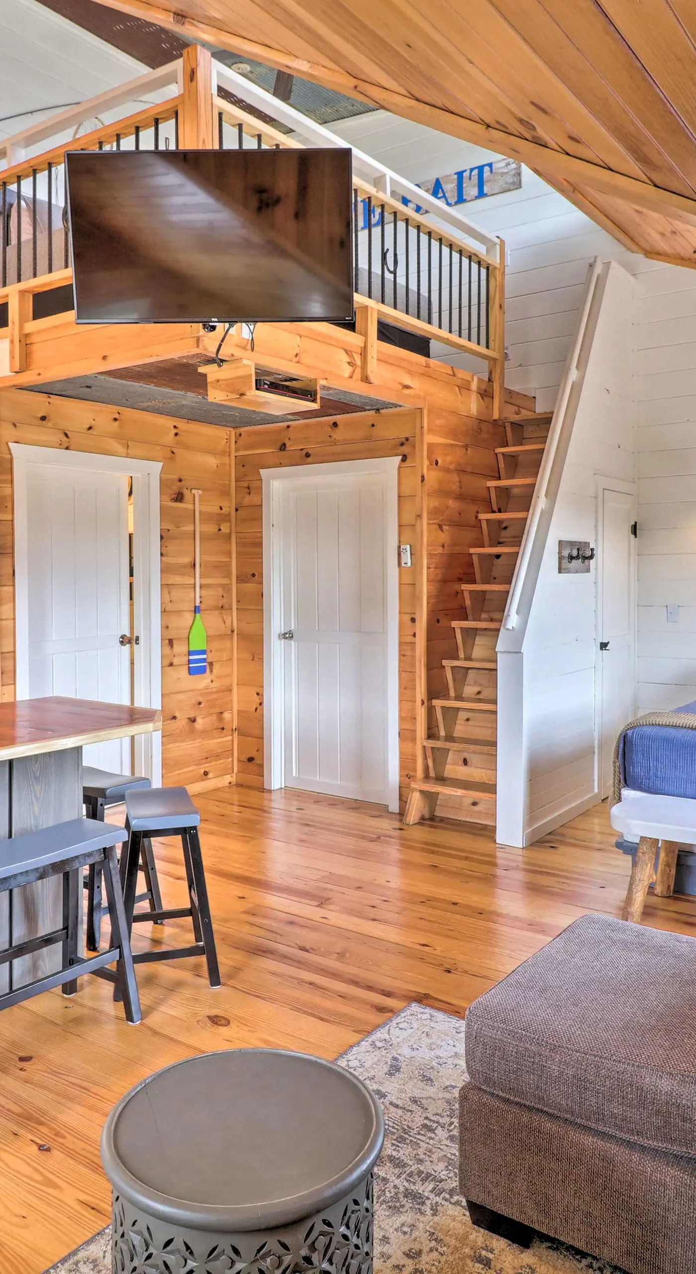 Updated Mtn View Studio w/ Loft - Near River!