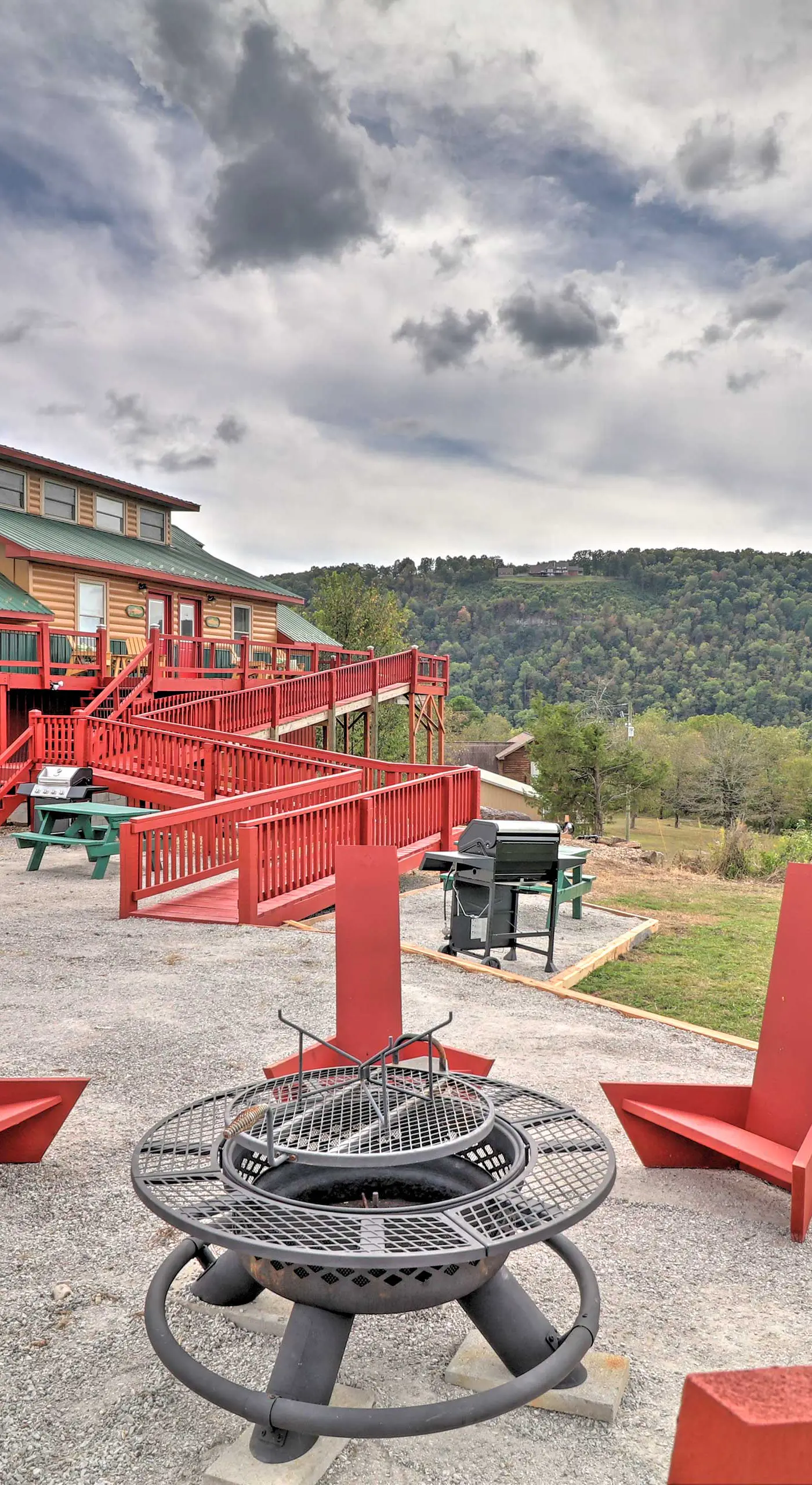 Updated Mtn View Studio w/ Loft - Near River!