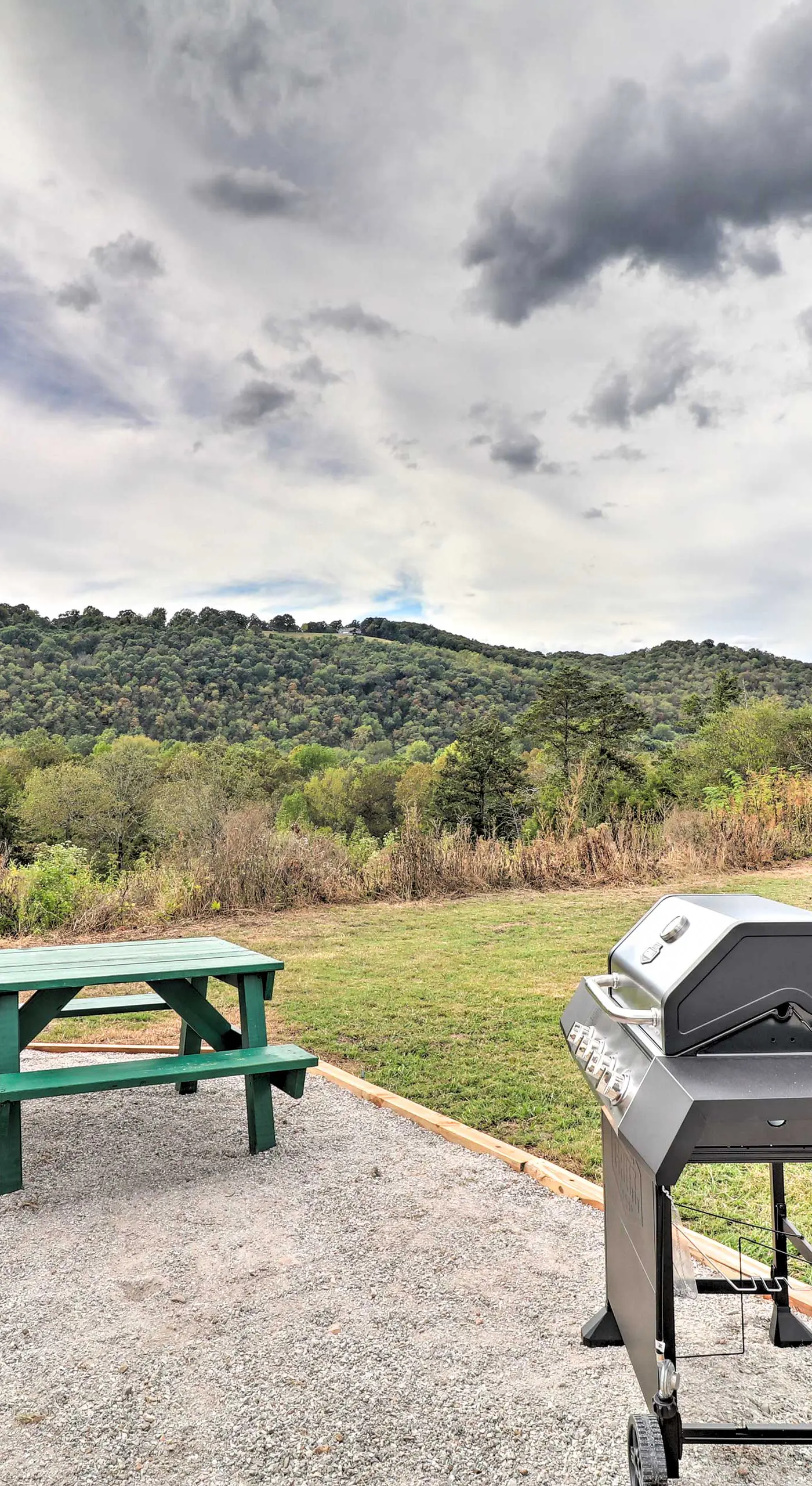 Updated Mtn View Studio w/ Loft - Near River!