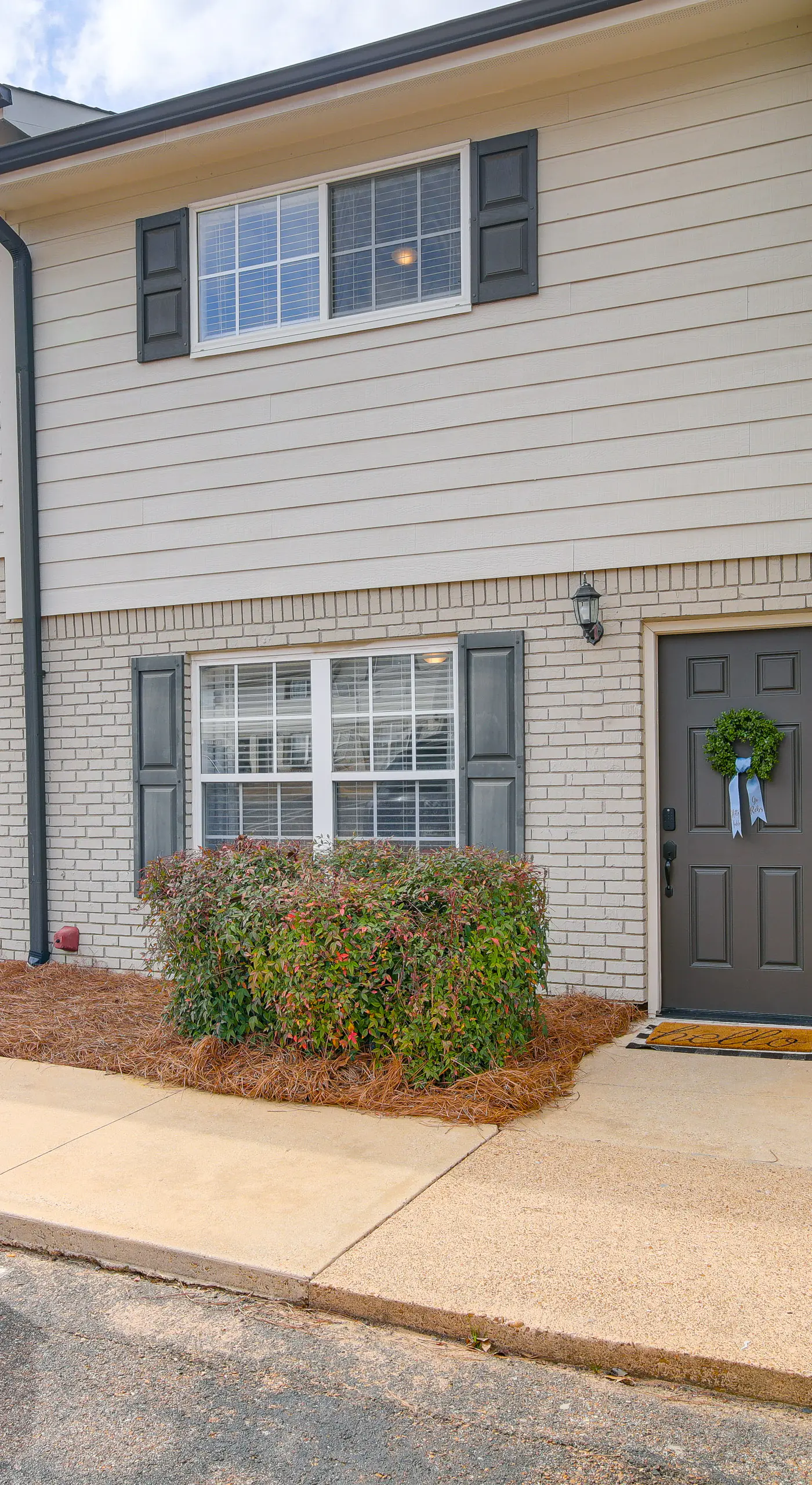 Condo w/ Pool: Walk to University of Mississippi!