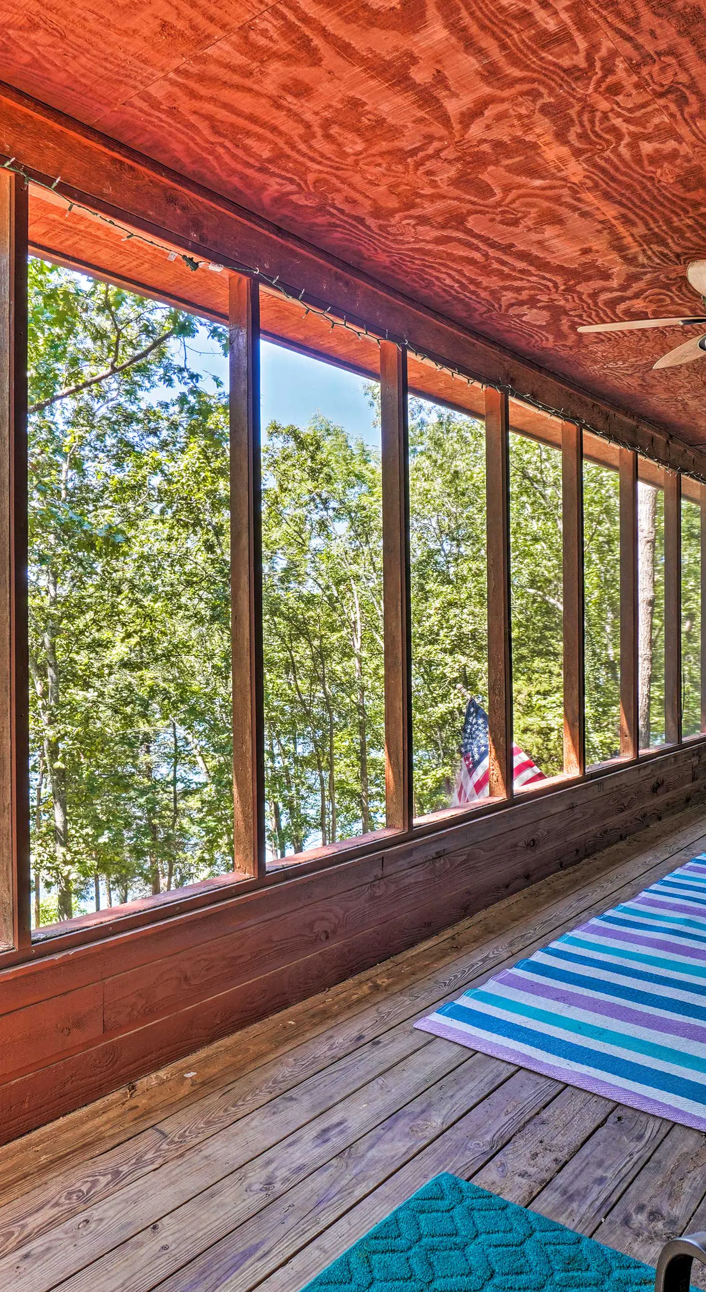 Home w/ Large Deck on Table Rock Lake!