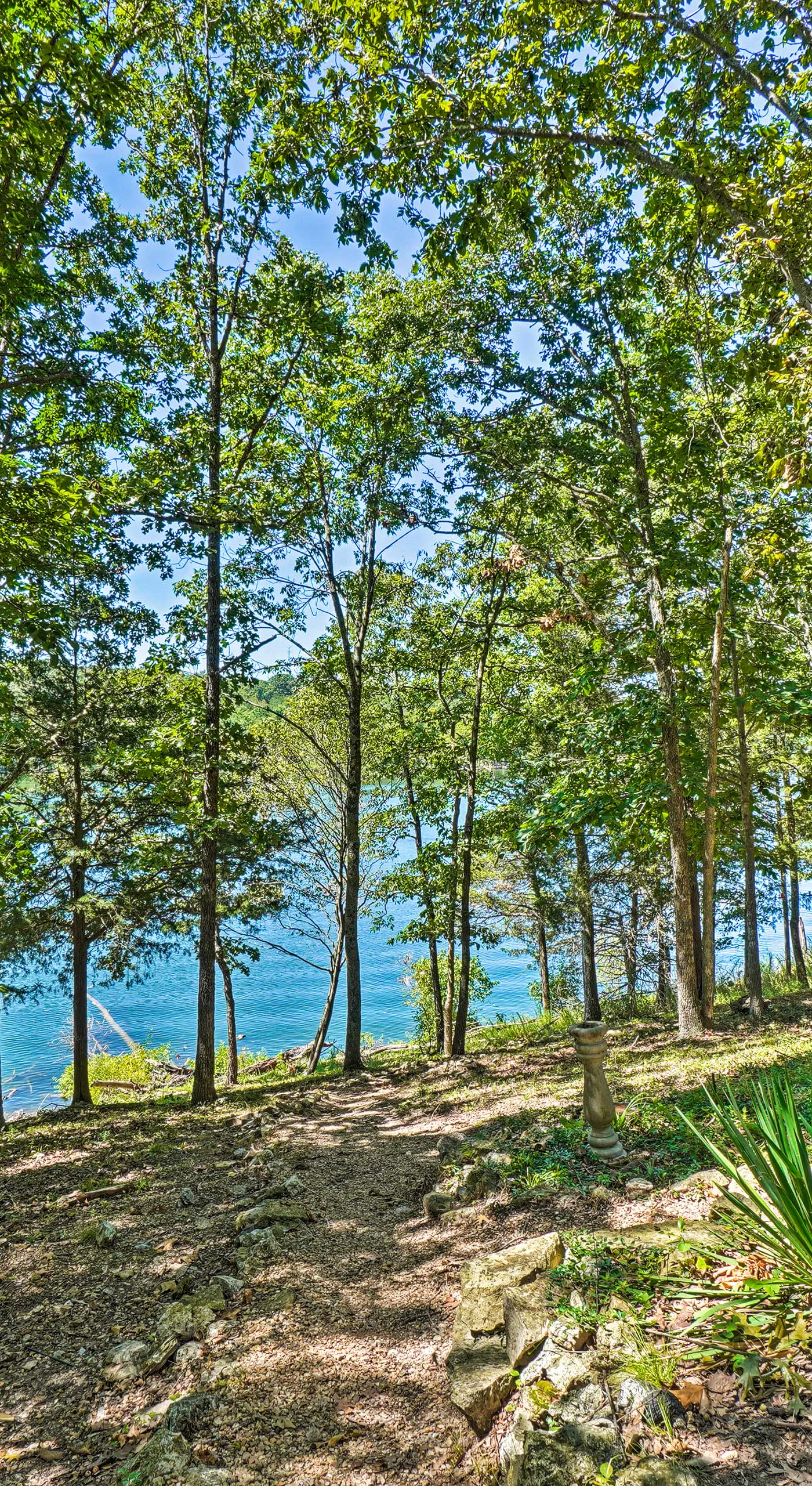 Home w/ Large Deck on Table Rock Lake!