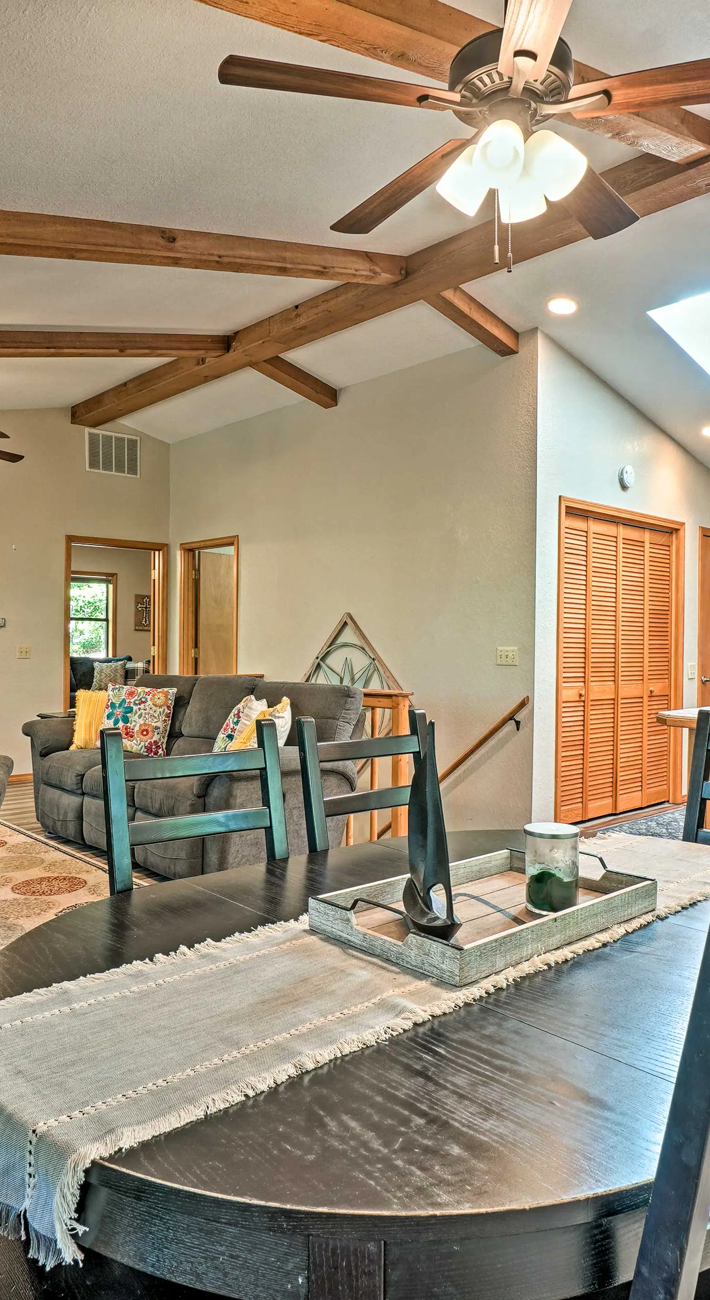 Home w/ Large Deck on Table Rock Lake!