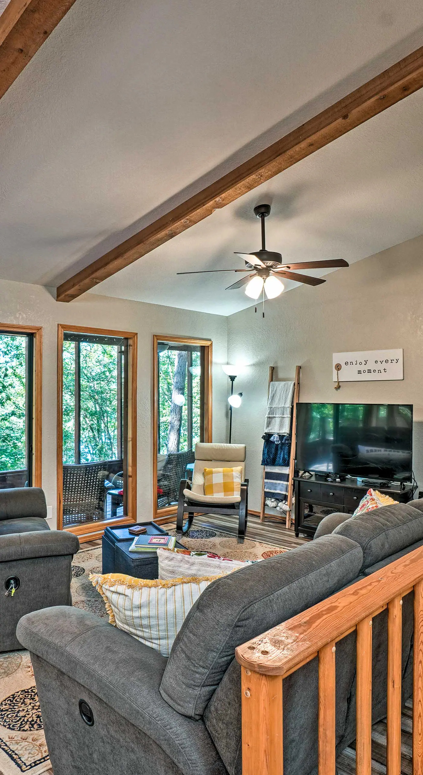 Home w/ Large Deck on Table Rock Lake!