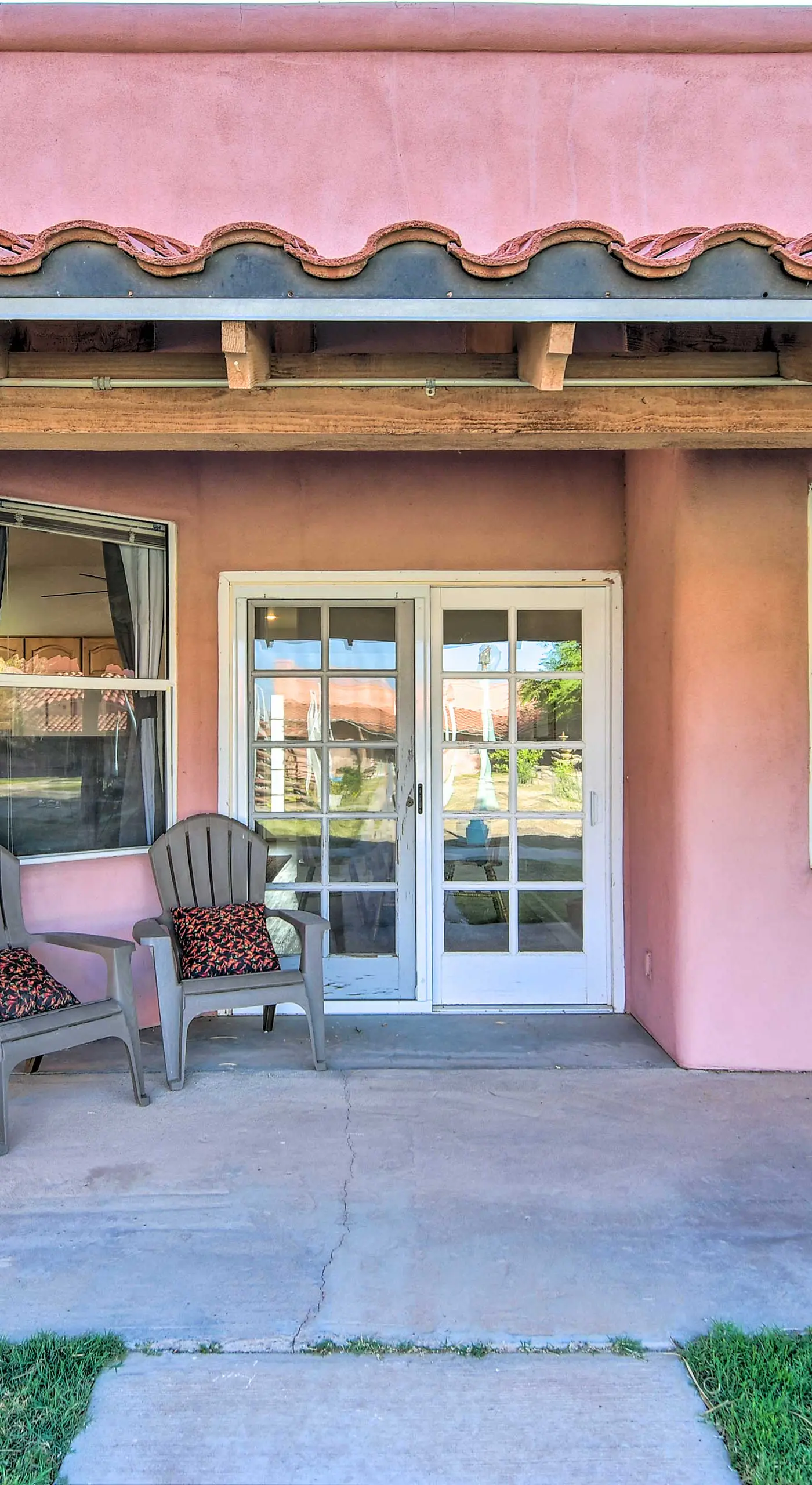 Rejuvenating Retreat w/ Ideal Eloy Location!