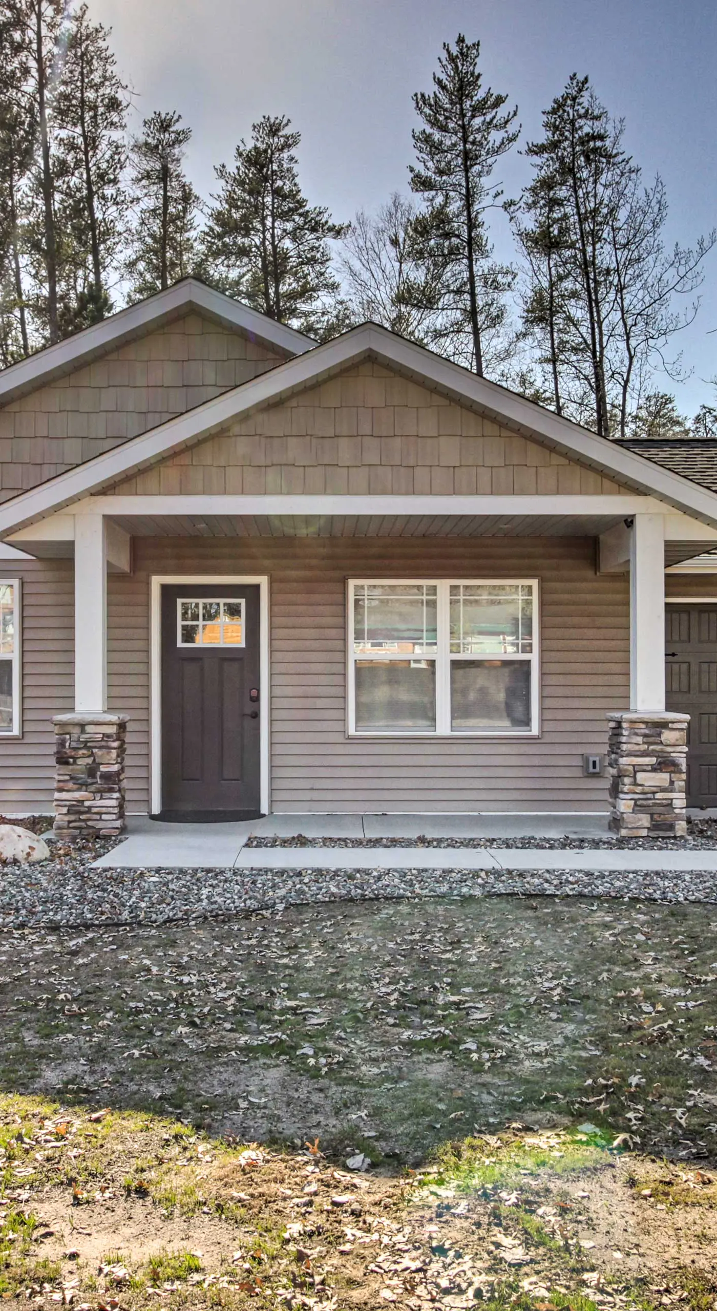Breezy Point Cabin w/ Fire Pit - Walk to Lake