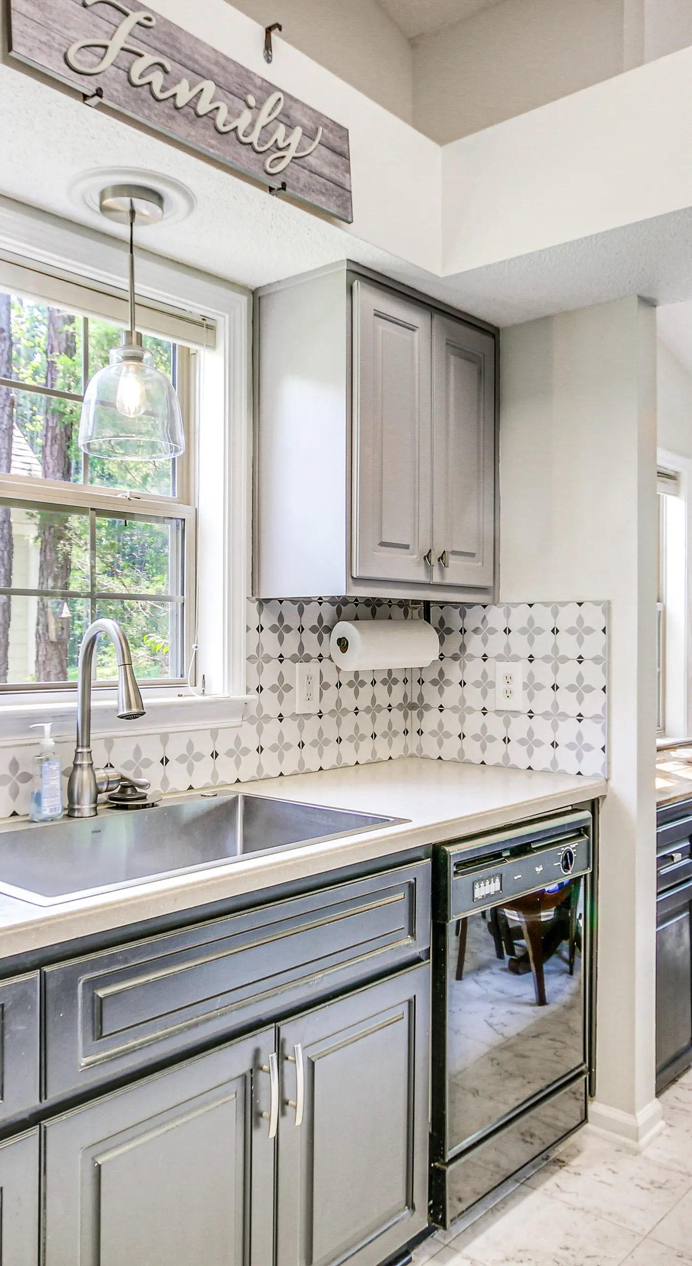 Lovely McCormick Home in Savannah Lakes Village