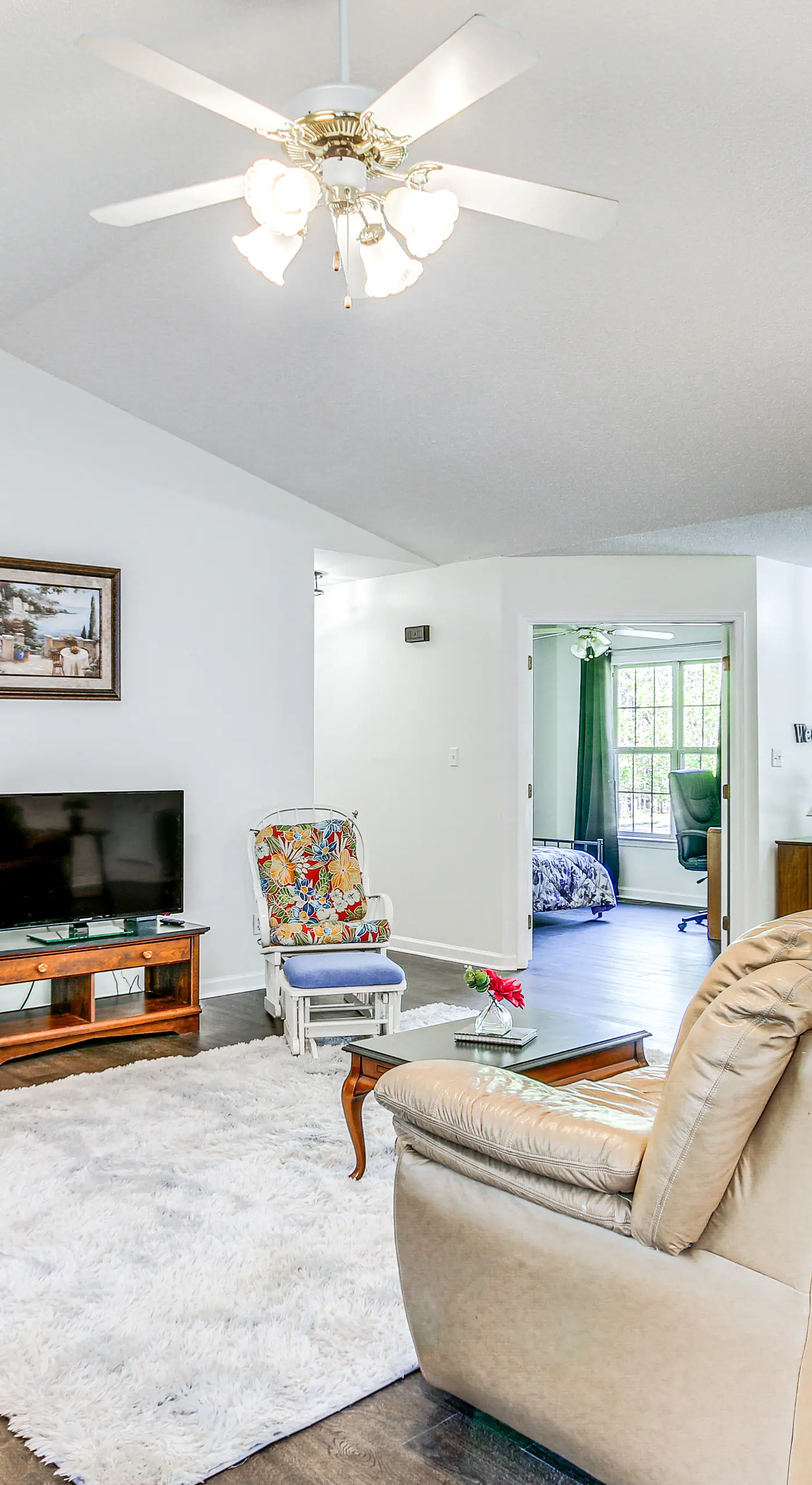 Lovely McCormick Home in Savannah Lakes Village