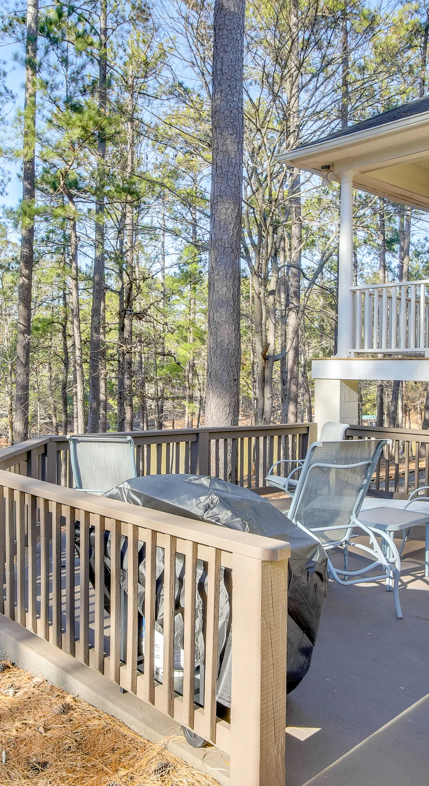 Lakefront McCormick Gem: Deck & Golf Course Views