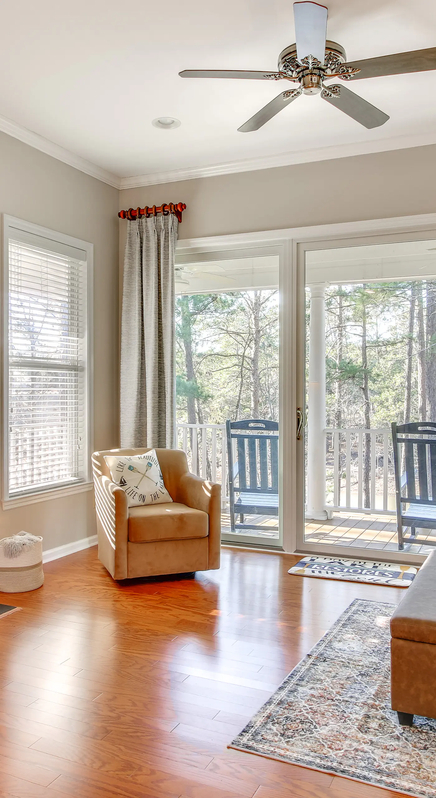 Lakefront McCormick Gem: Deck & Golf Course Views
