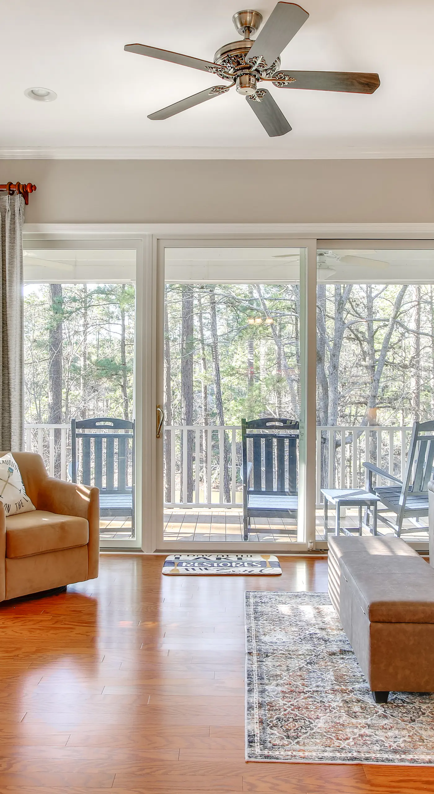 Lakefront McCormick Gem: Deck & Golf Course Views