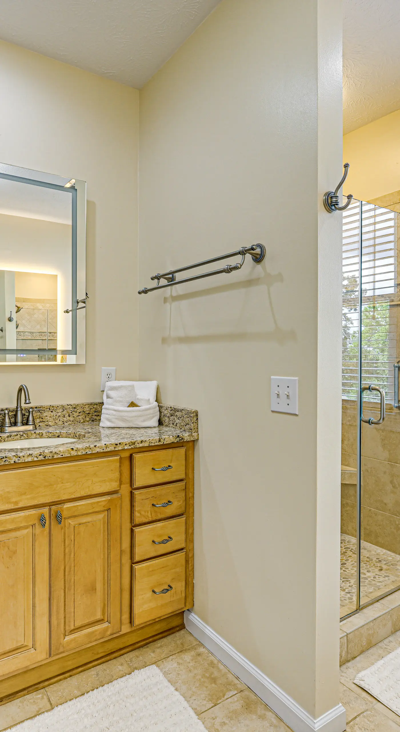 Keowee Key Condo w/ Lake Access!