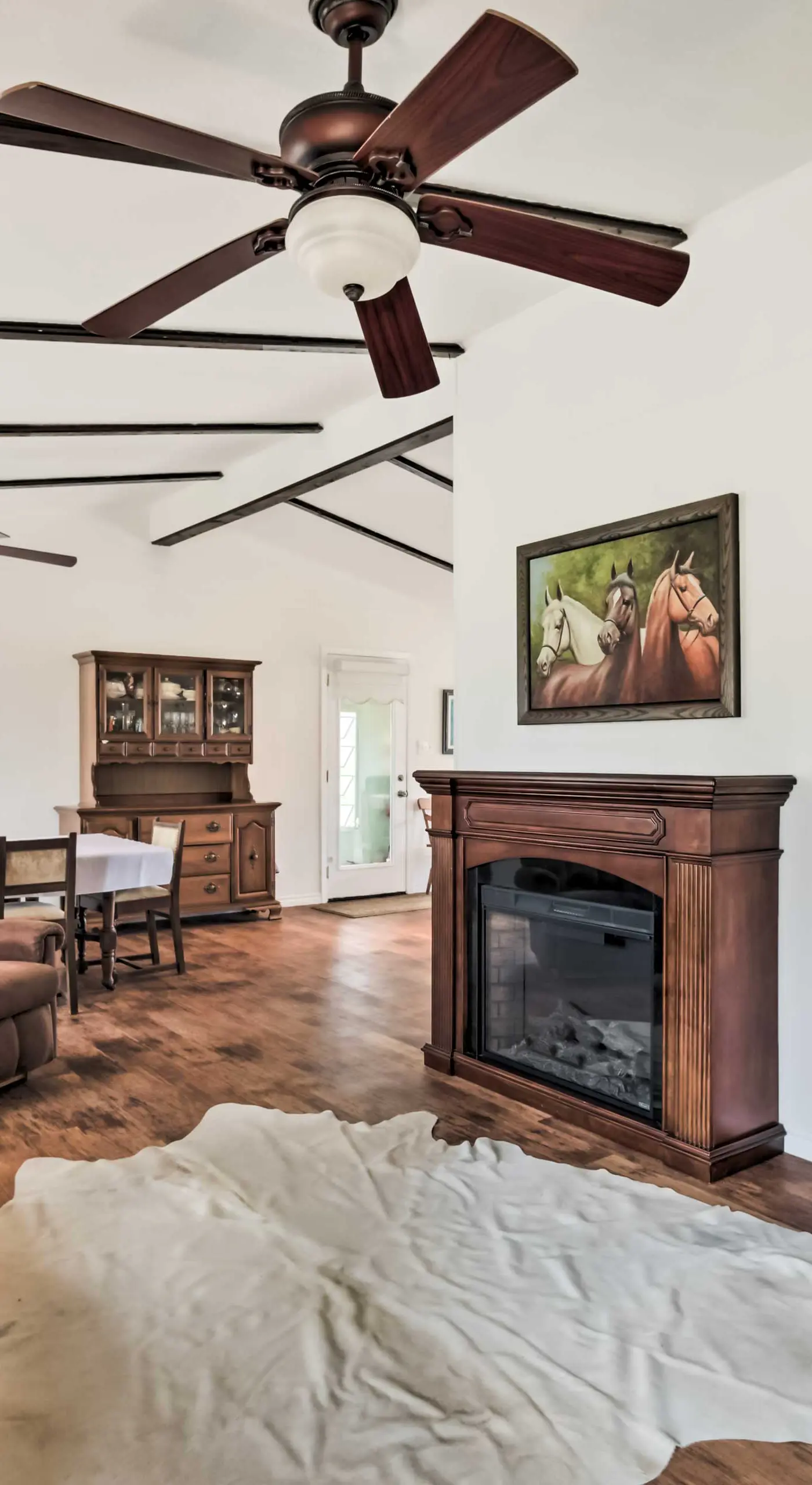 On Scenic 60-Acre Farm: Carmine Cottage w/ Porch