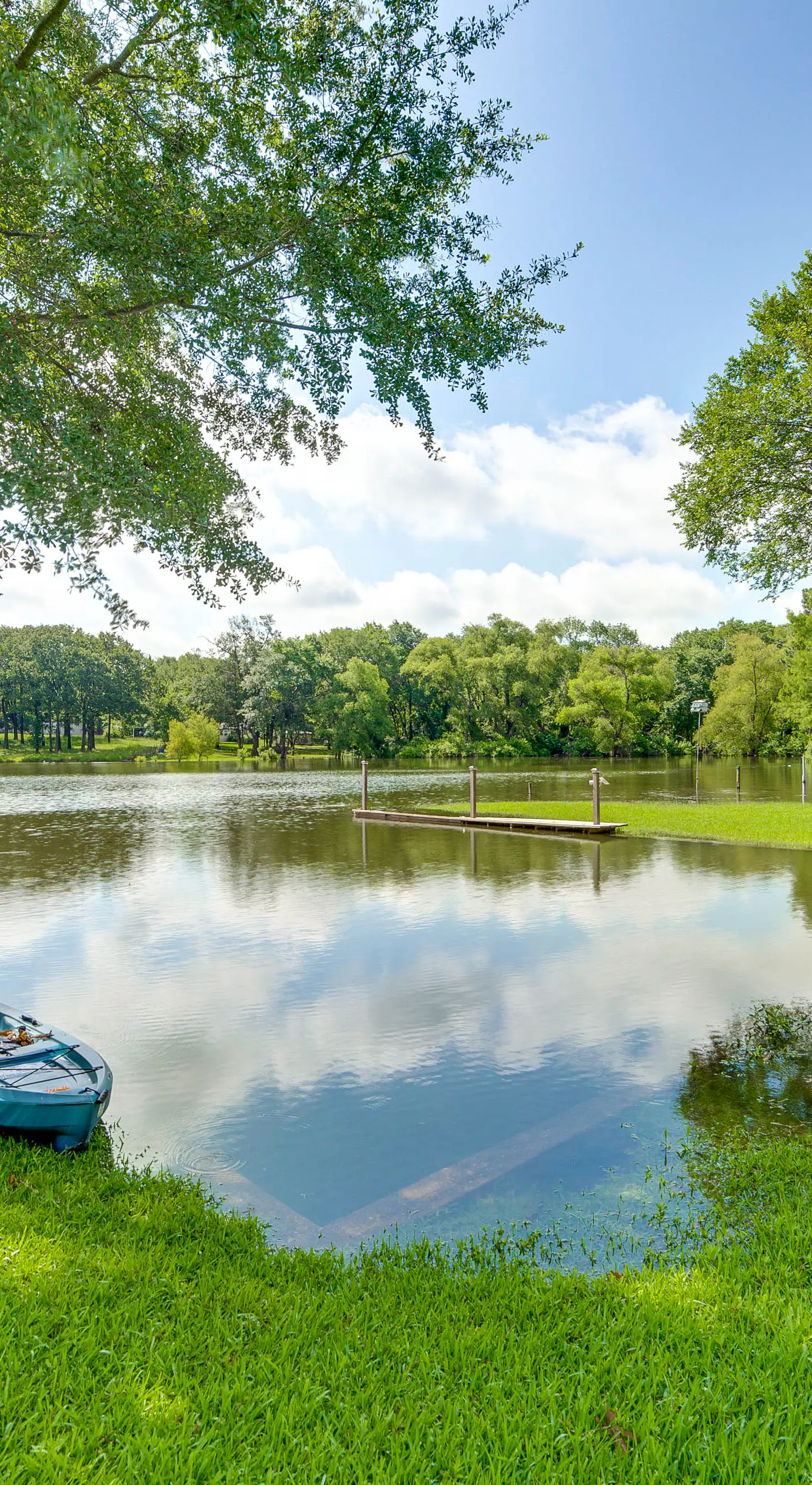 Lake Tawakoni Access + Hot Tub - Wills Point Home!