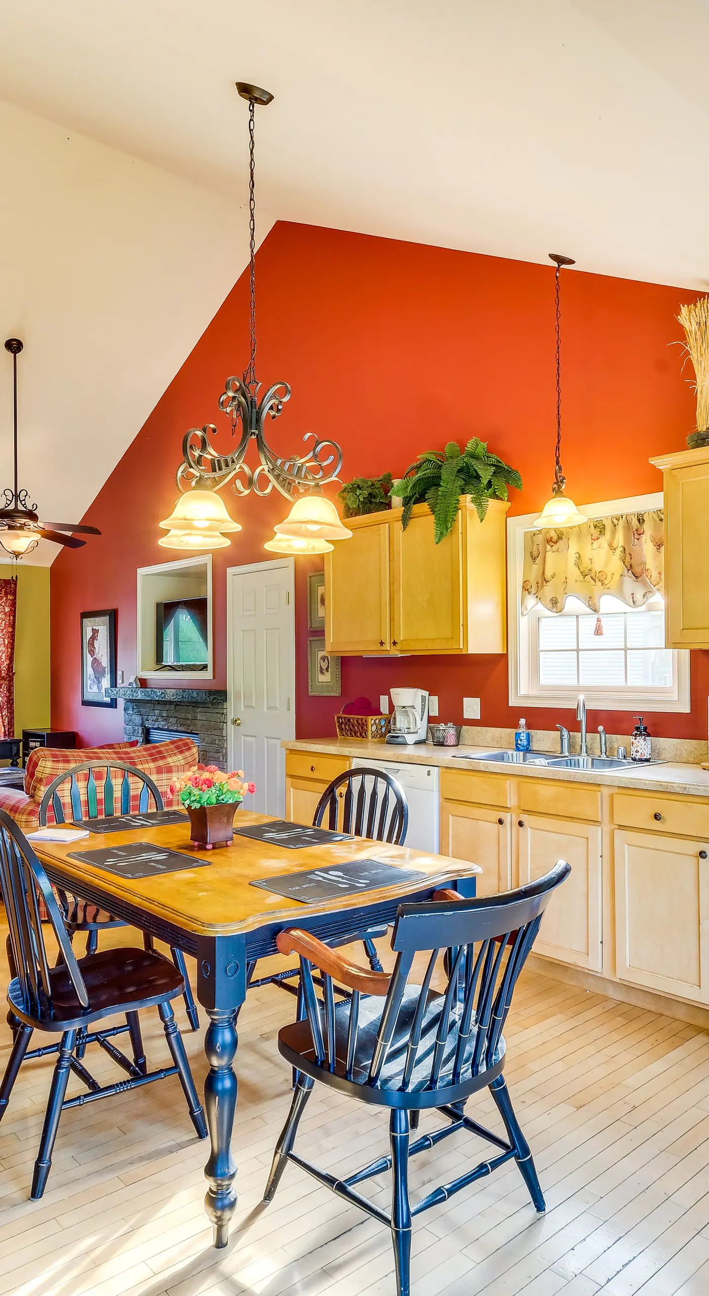 Taylorsville Cottage w/ Hot Tub & Lake Access!
