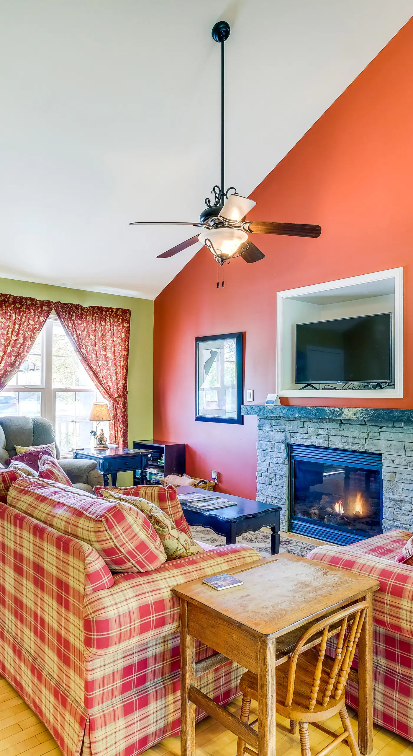Taylorsville Cottage w/ Hot Tub & Lake Access!