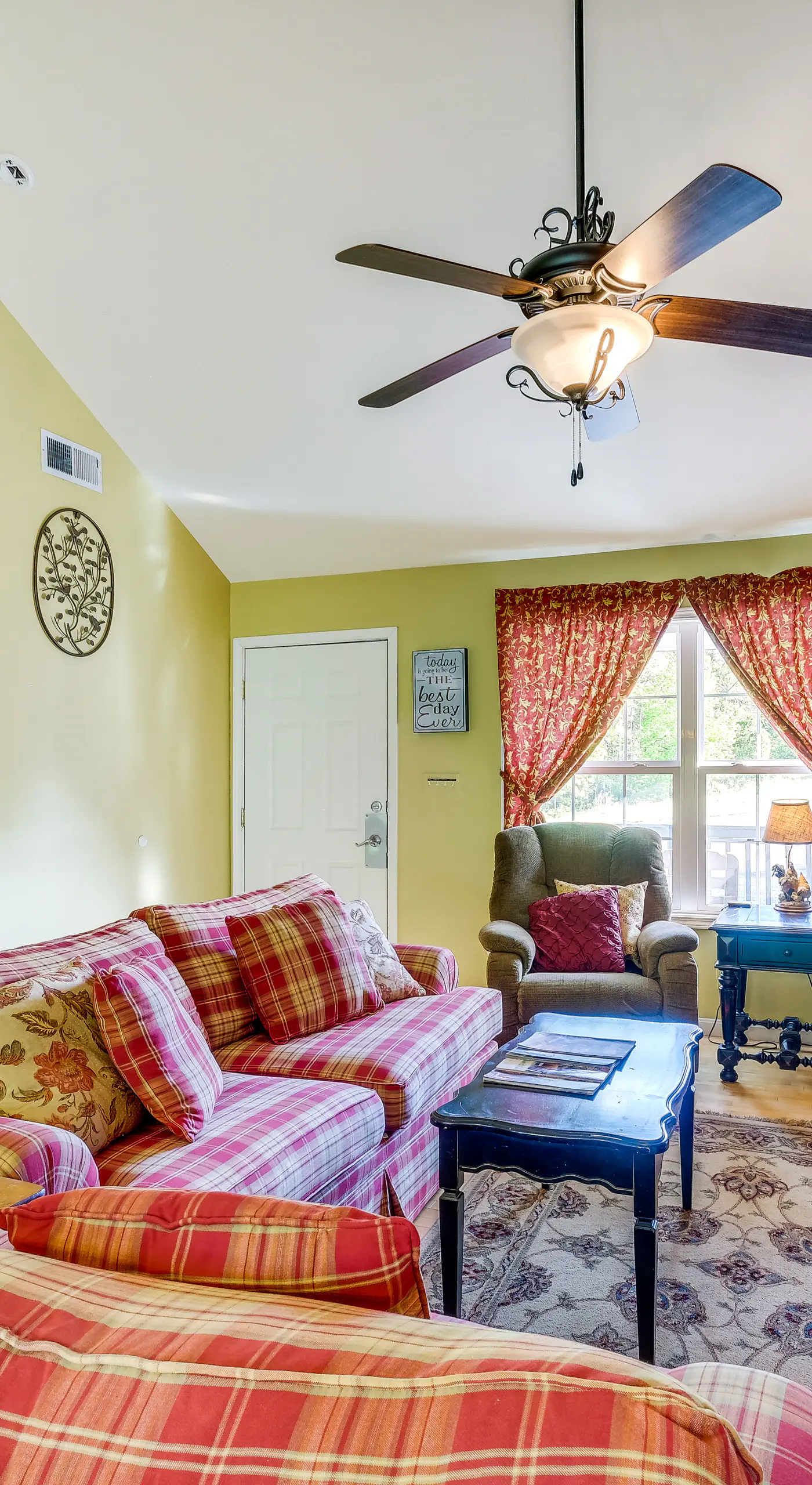 Taylorsville Cottage w/ Hot Tub & Lake Access!