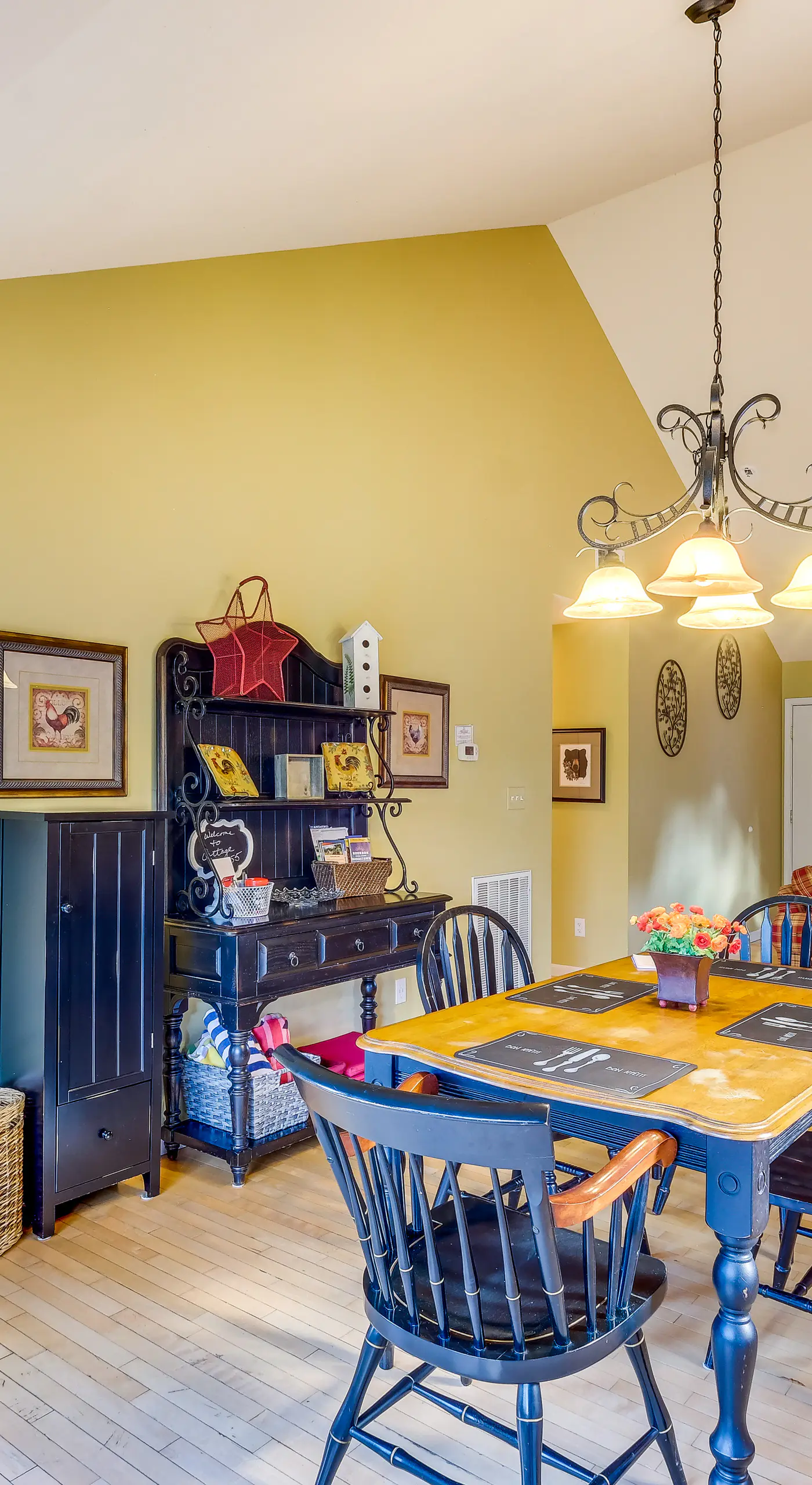 Taylorsville Cottage w/ Hot Tub & Lake Access!