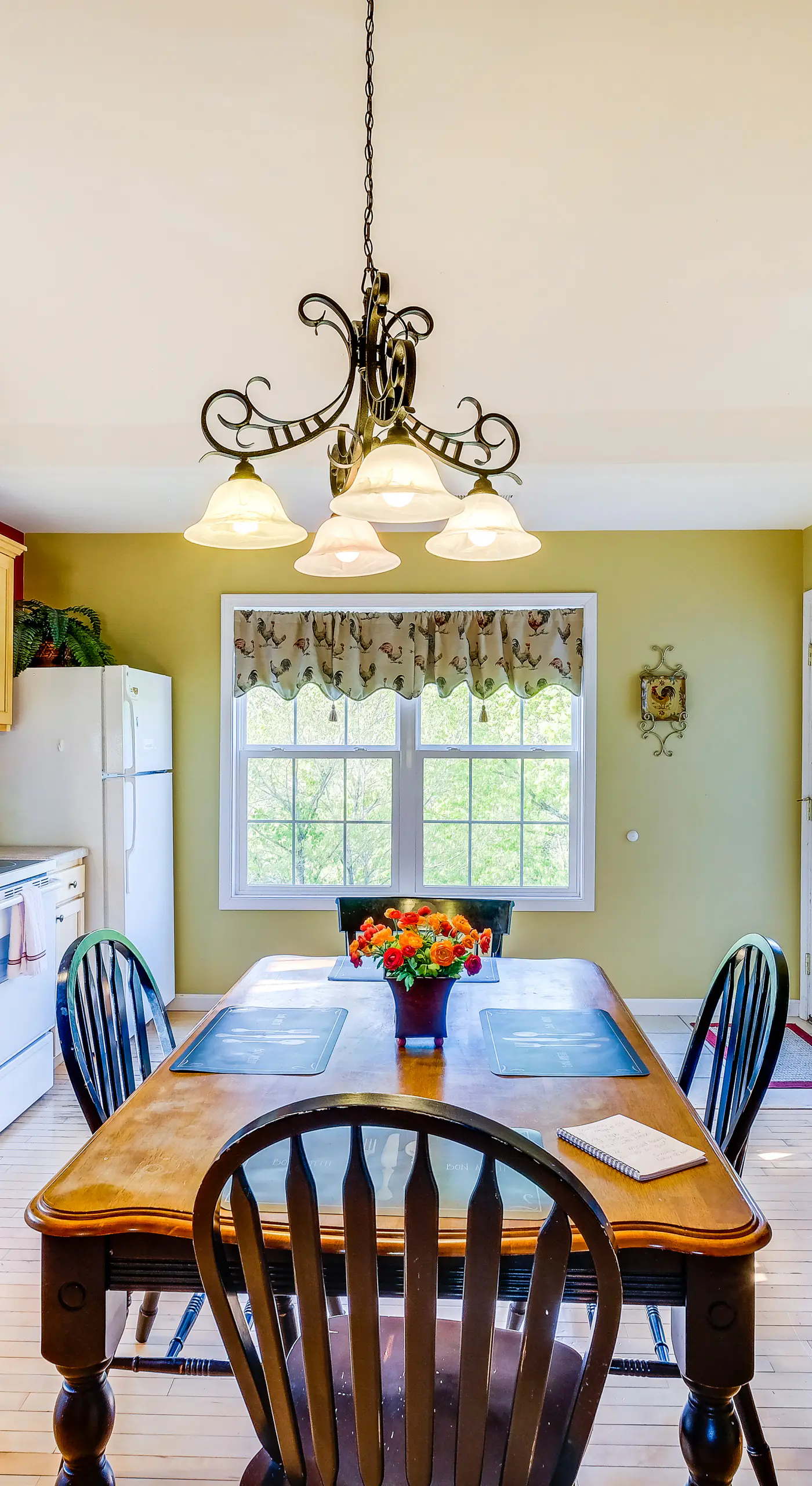 Taylorsville Cottage w/ Hot Tub & Lake Access!