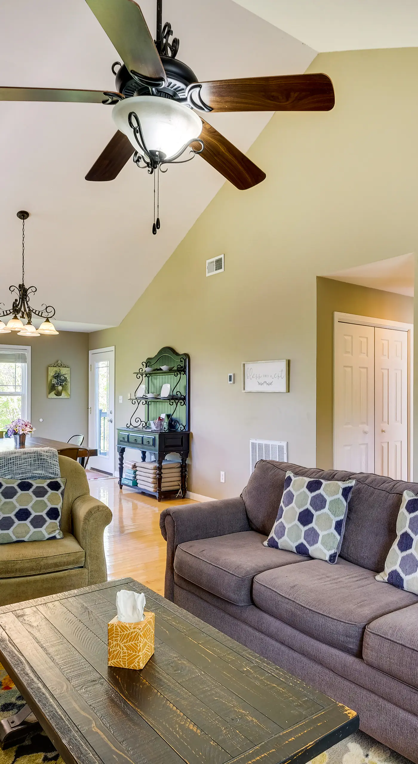 Cozy Resort-Style Escape on Taylorsville Lake!