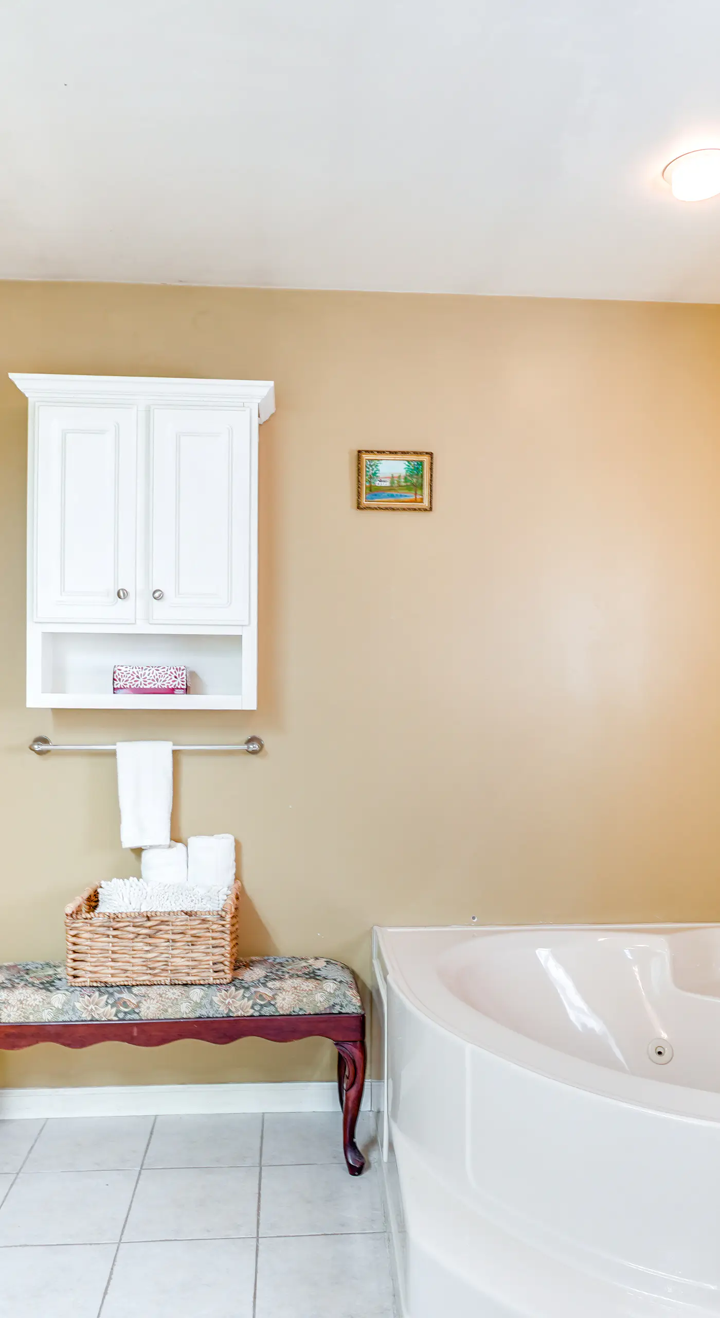 Catskills Home w/ Swim Spa in Loch Sheldrake!