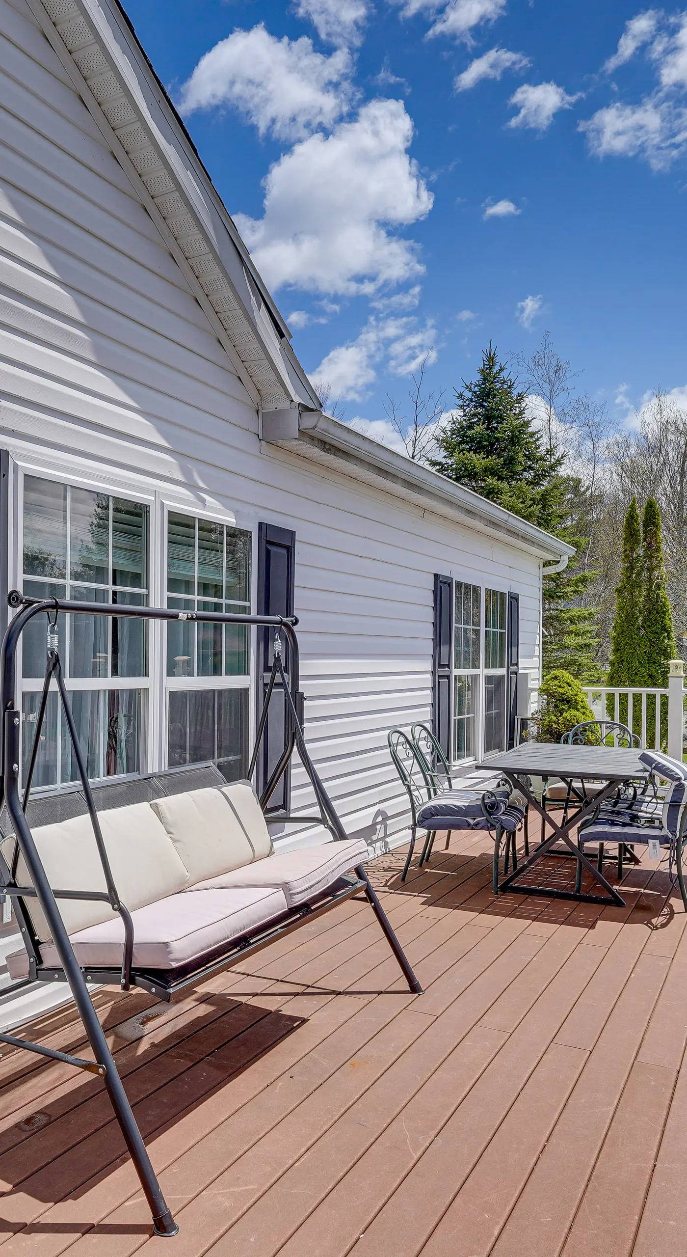 Catskills Home w/ Swim Spa in Loch Sheldrake!