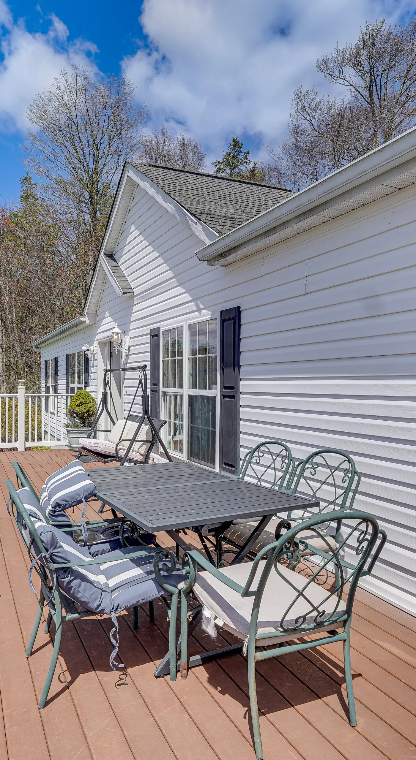 Catskills Home w/ Swim Spa in Loch Sheldrake!