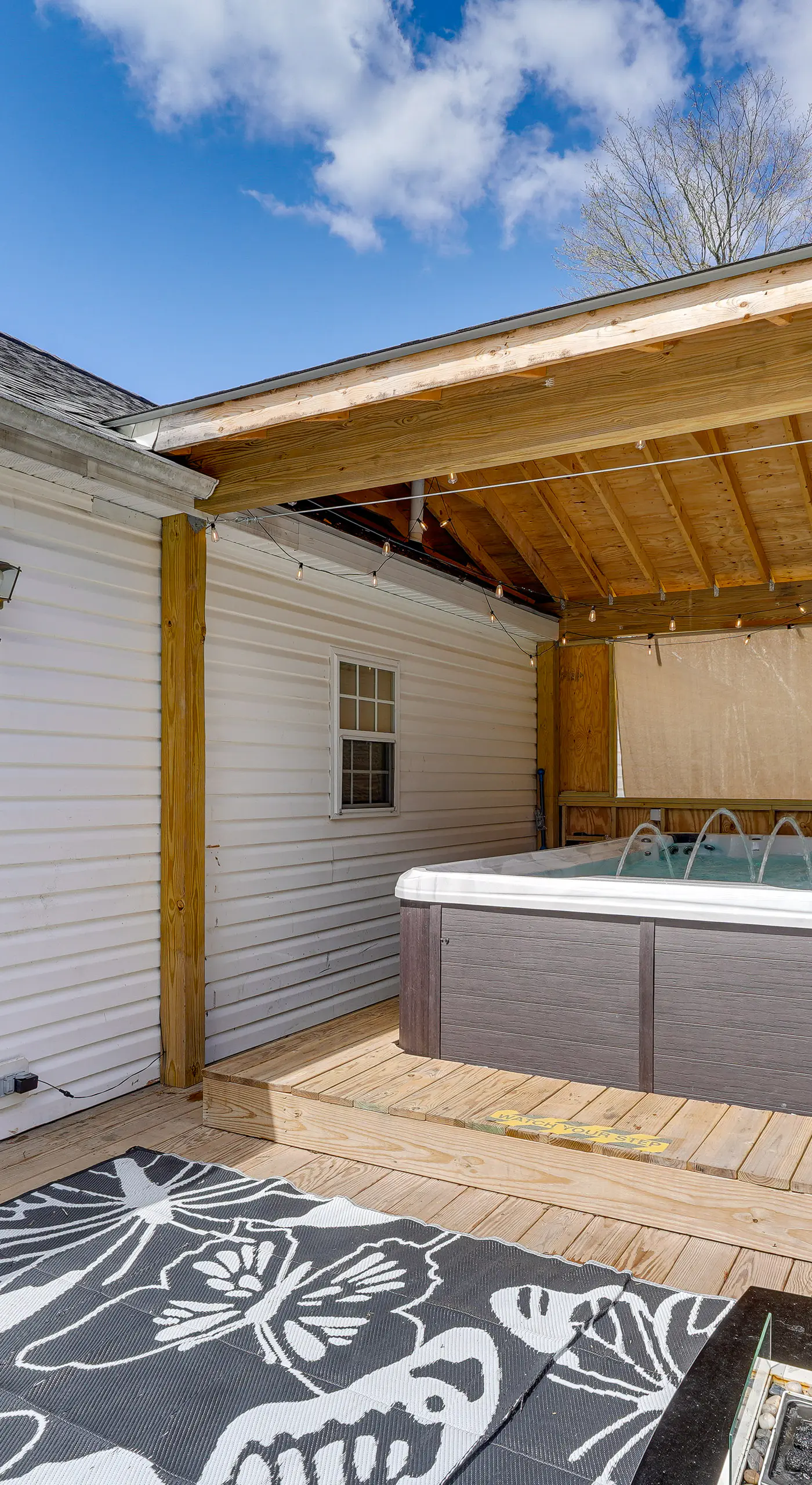 Catskills Home w/ Swim Spa in Loch Sheldrake!
