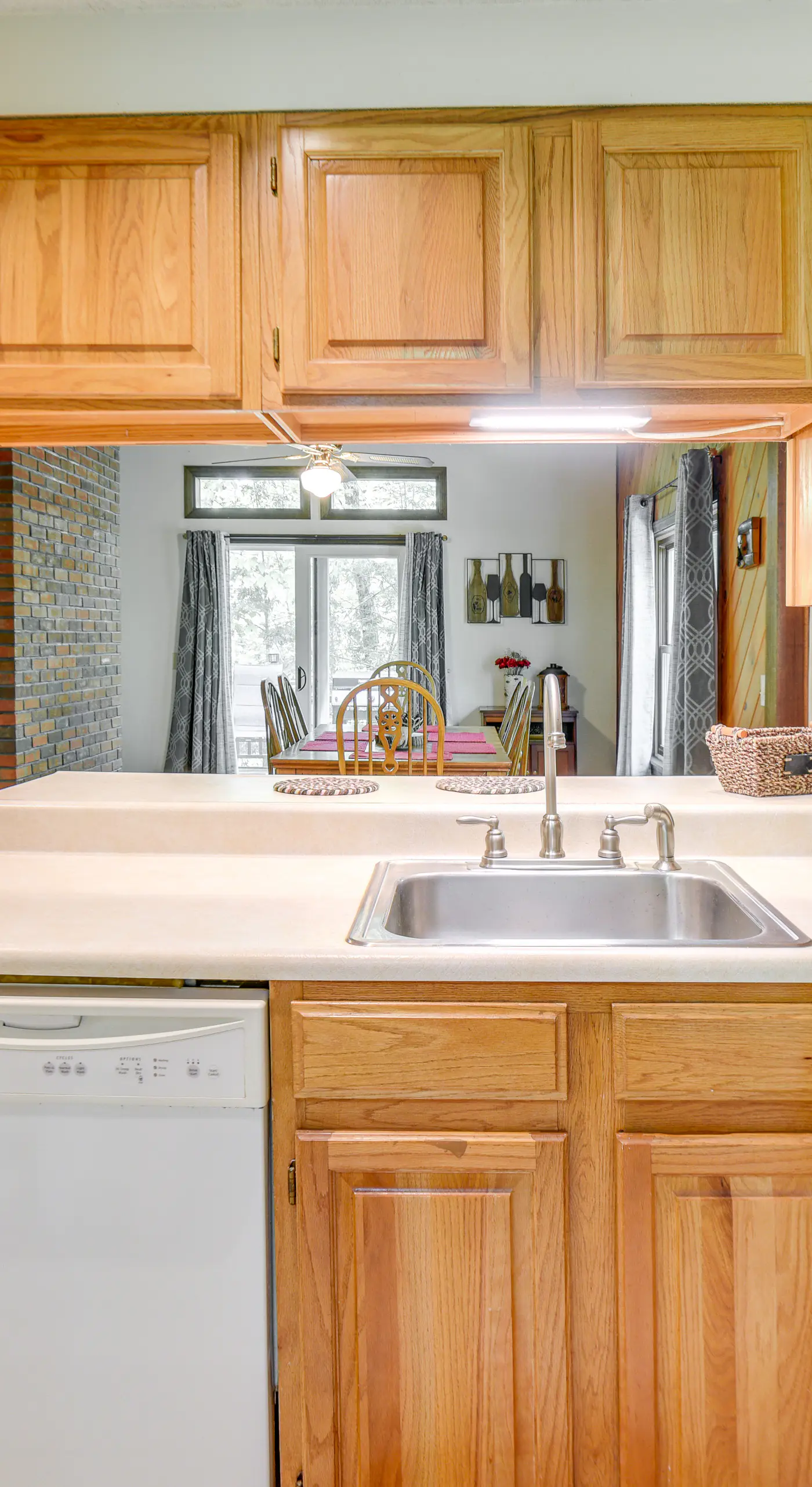 New Hampshire Vacation Rental - Walk to Beach!