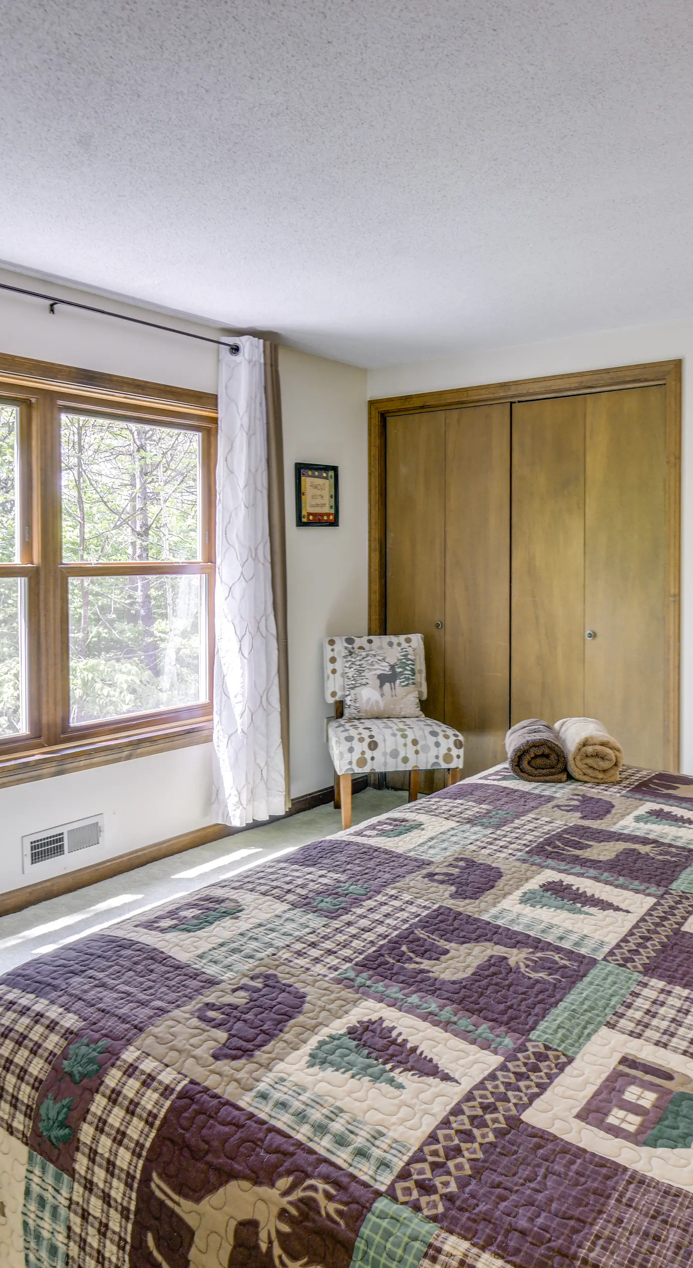 New Hampshire Vacation Rental - Walk to Beach!