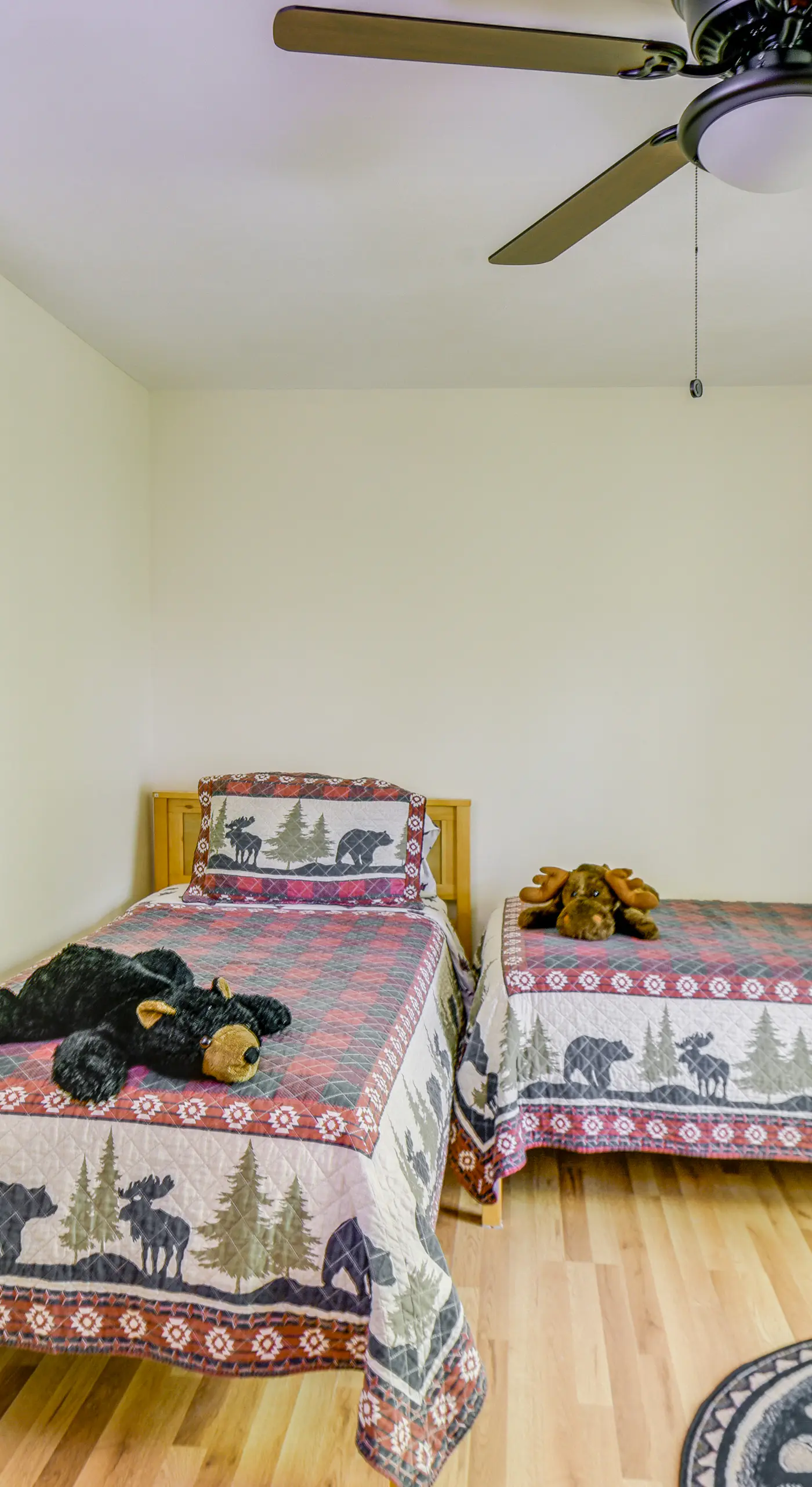 New Hampshire Vacation Rental - Walk to Beach!