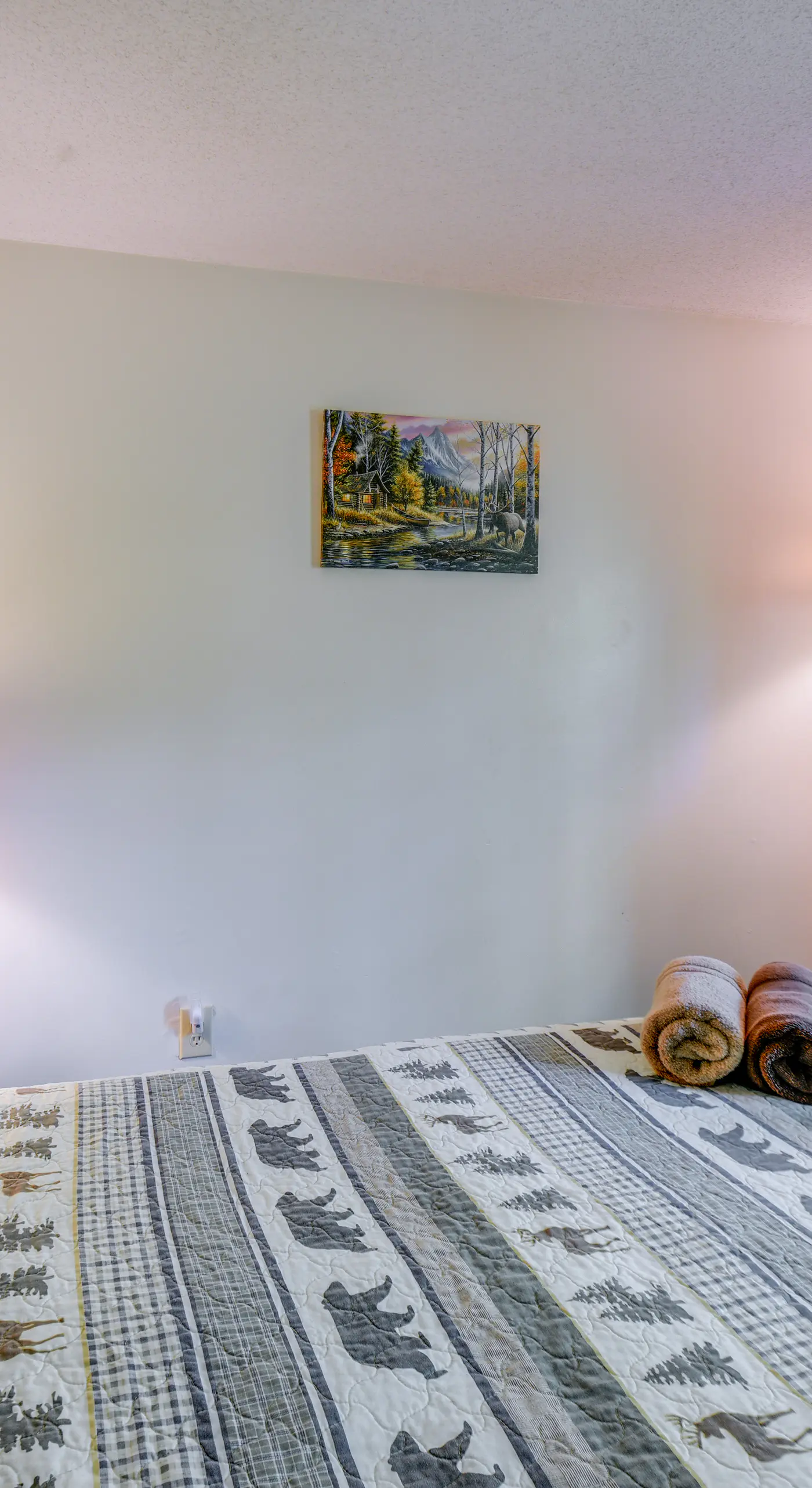 New Hampshire Vacation Rental - Walk to Beach!