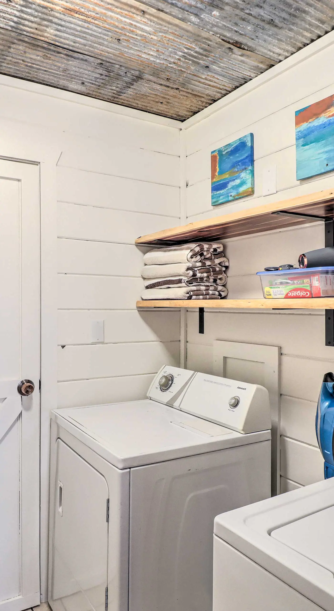 Cheery Pet-Friendly Studio w/ Shared Fire Pit