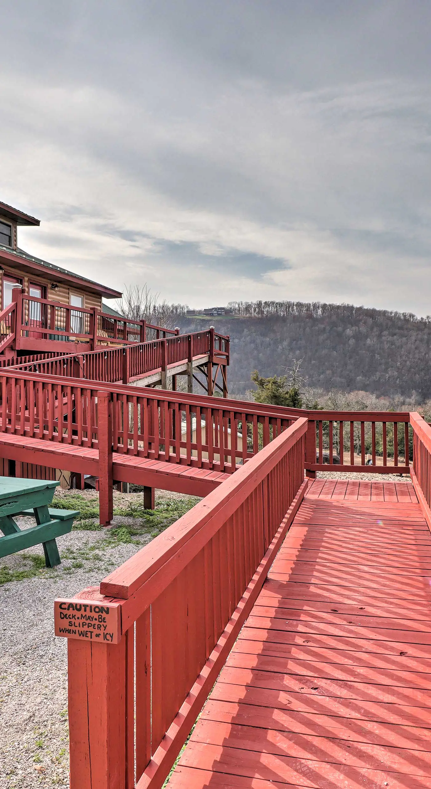 Cheery Pet-Friendly Studio w/ Shared Fire Pit