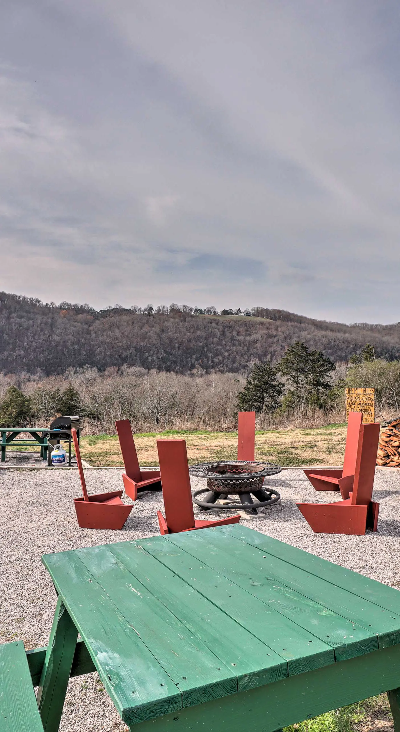 Cheery Pet-Friendly Studio w/ Shared Fire Pit
