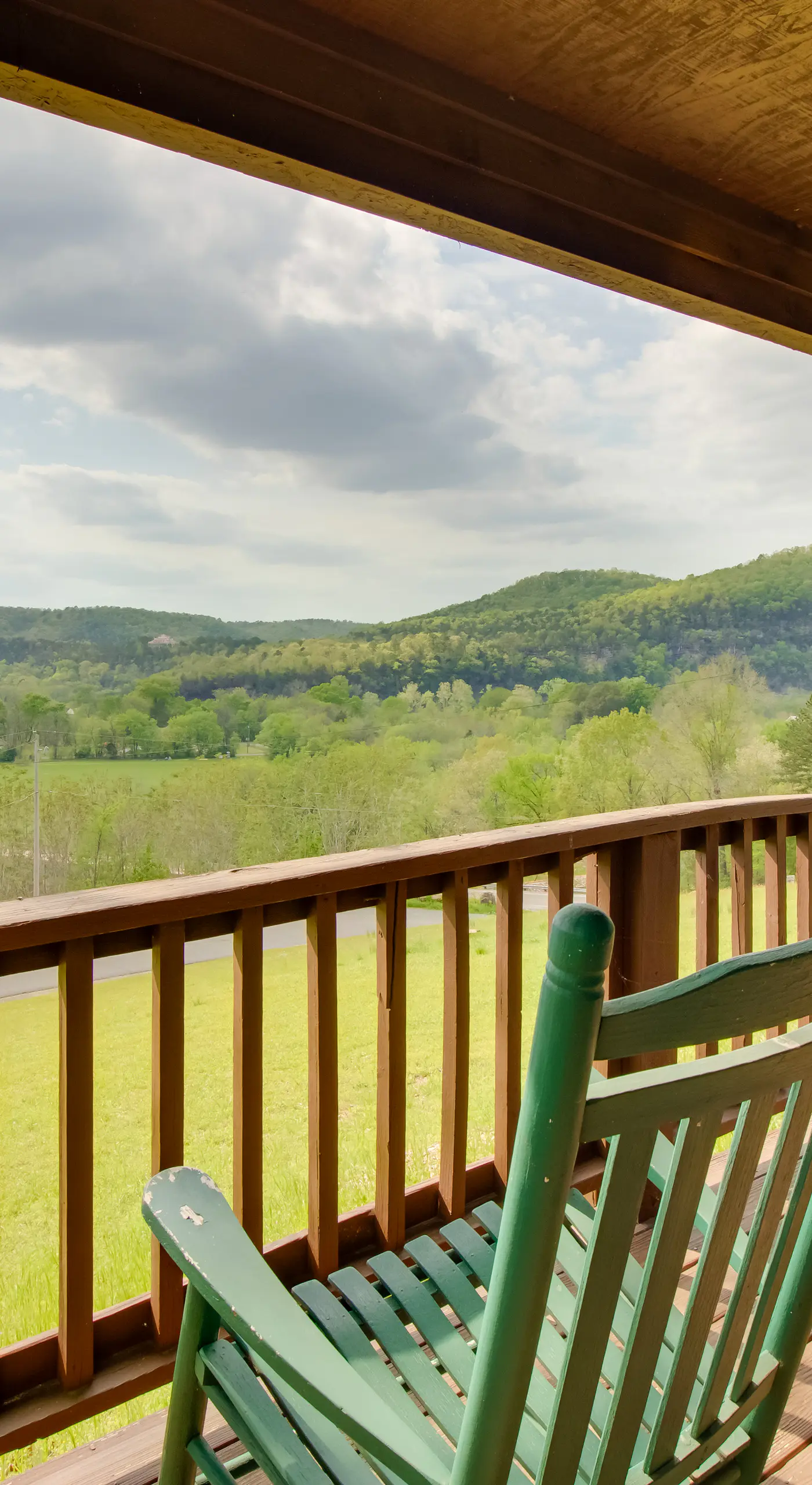 Mtn-View Porch: Arkansas Cabin Near White River