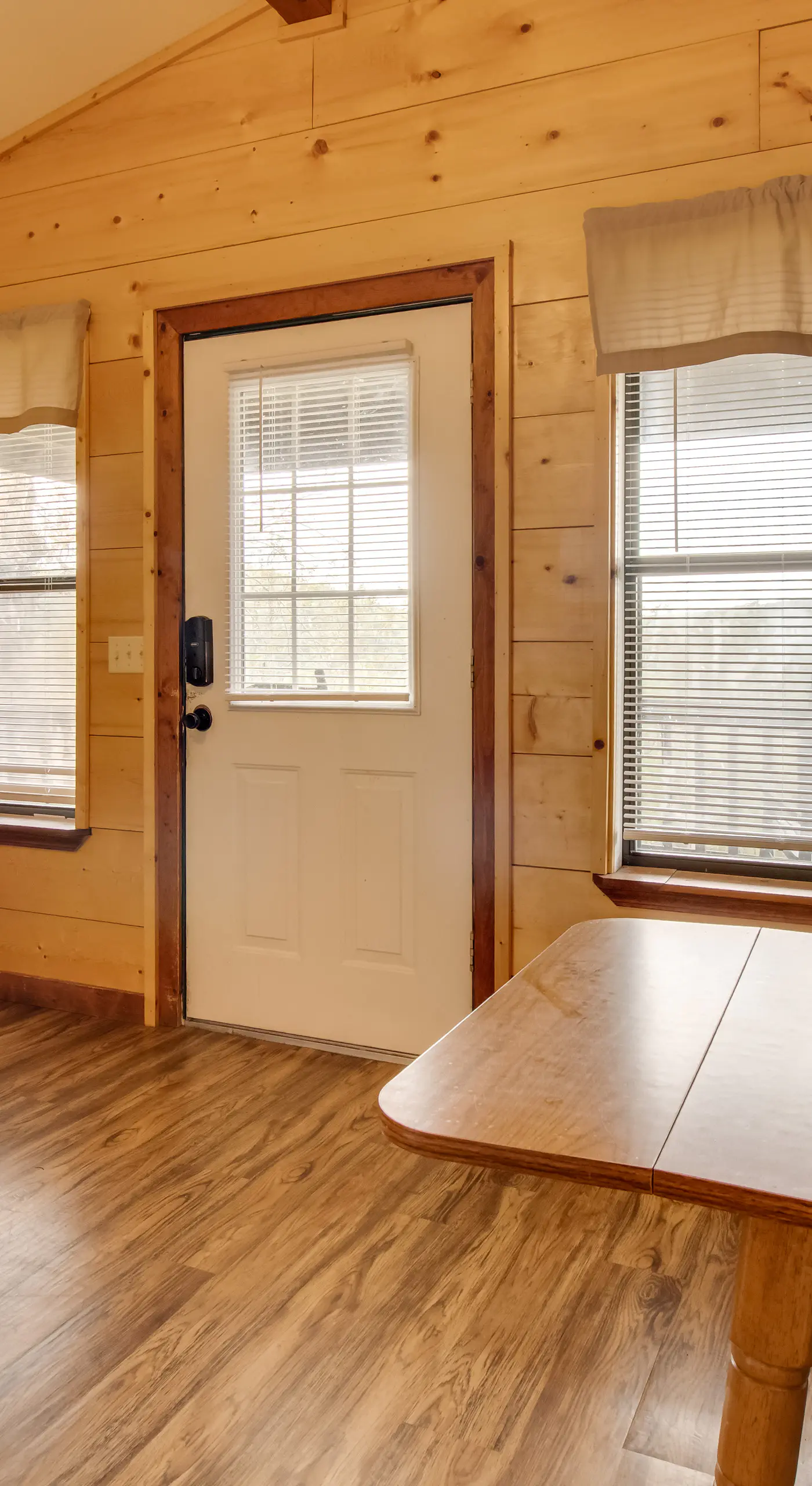 Mtn-View Porch: Arkansas Cabin Near White River