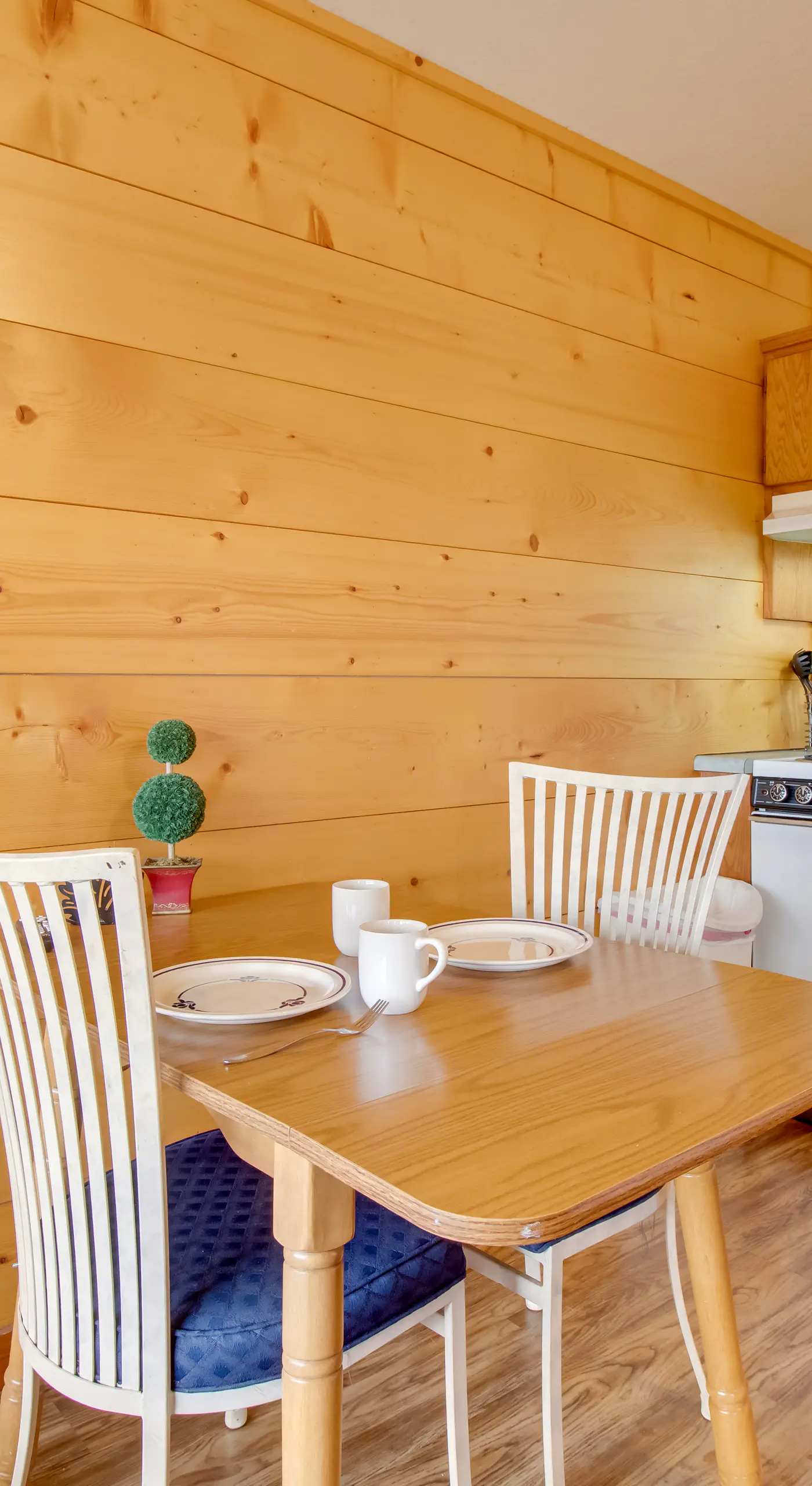 Mtn-View Porch: Arkansas Cabin Near White River